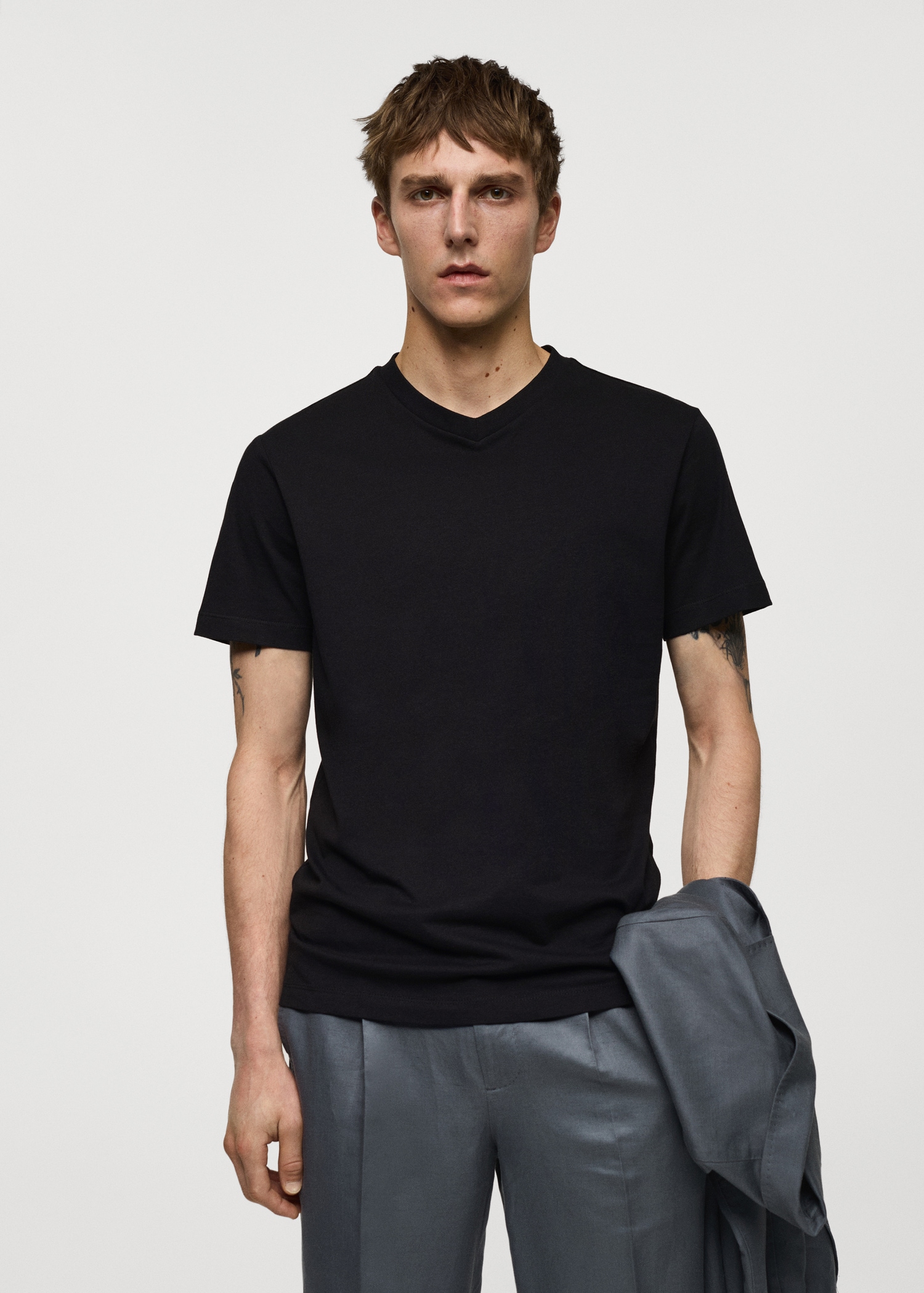 Slim-fit cotton V-neck t-shirt - Main Image