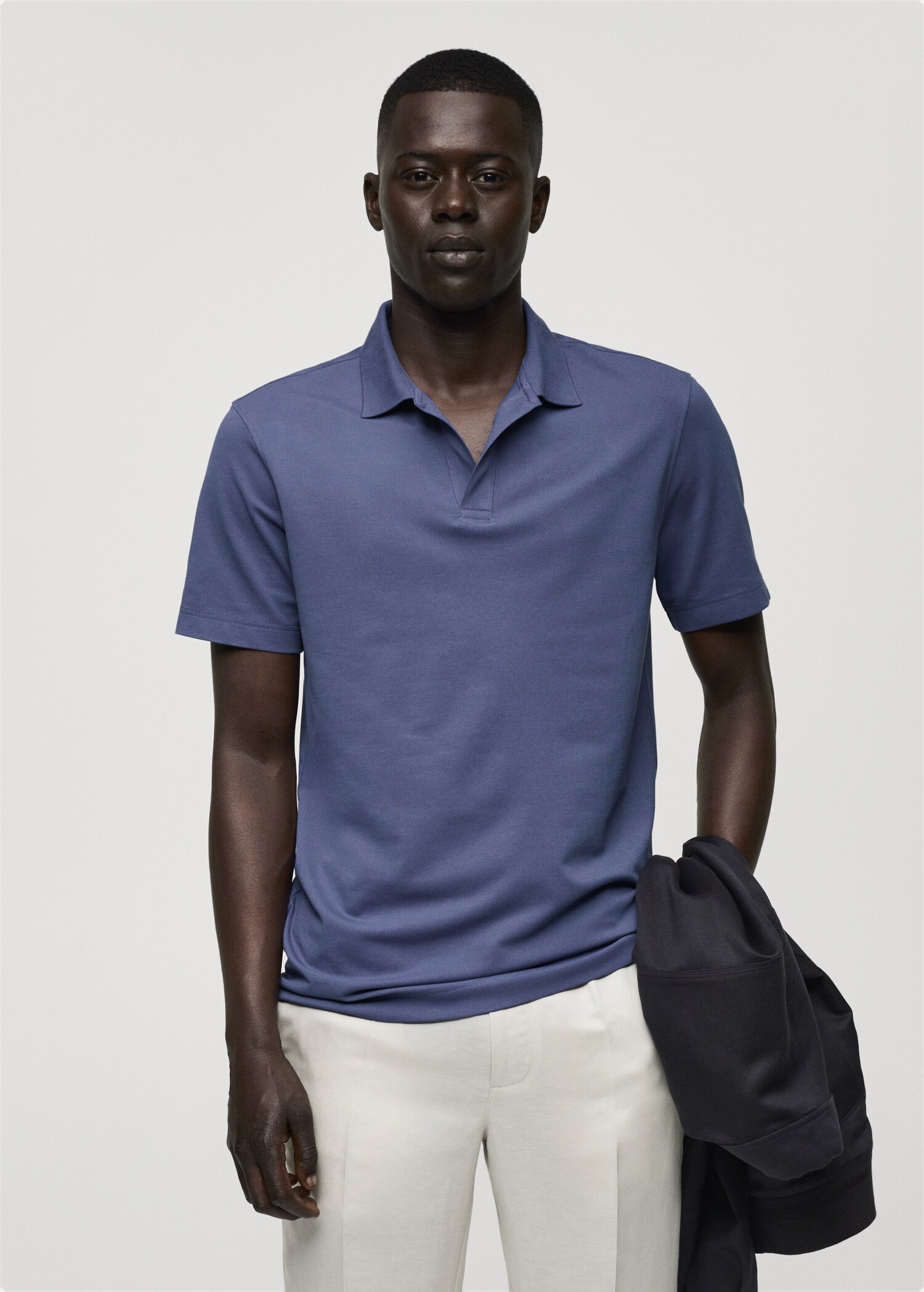 Slim Fit-Poloshirt aus Baumwoll-Piqué - Mittlere Ansicht