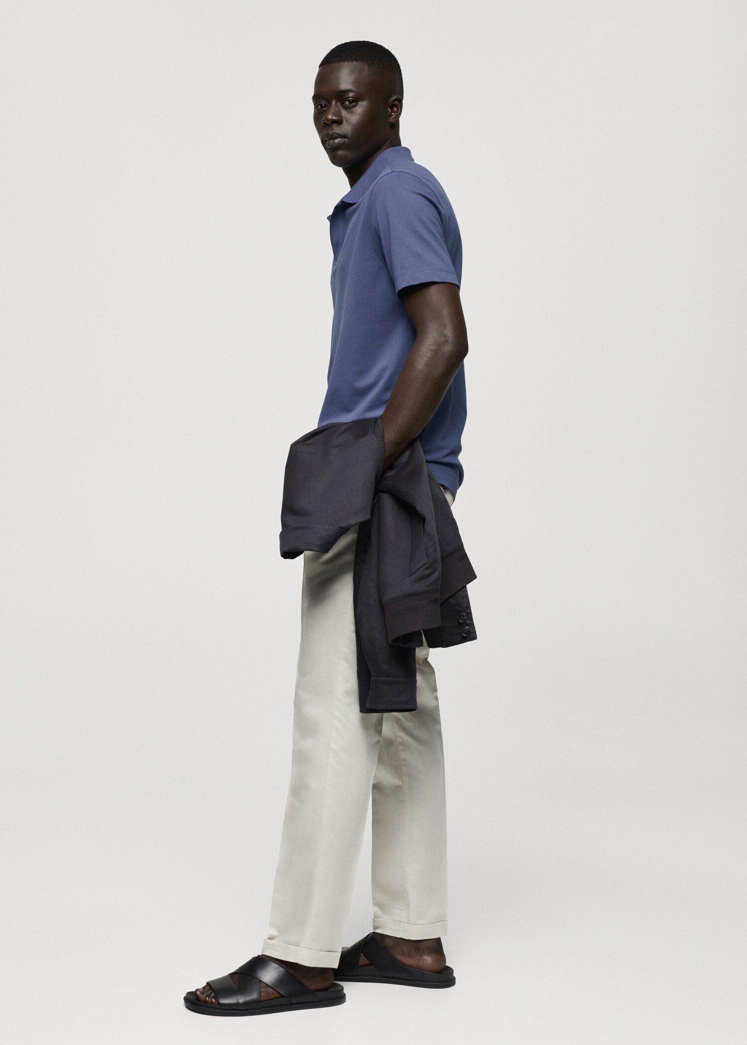 Slim Fit-Poloshirt aus Baumwoll-Piqué - Detail des Artikels 2