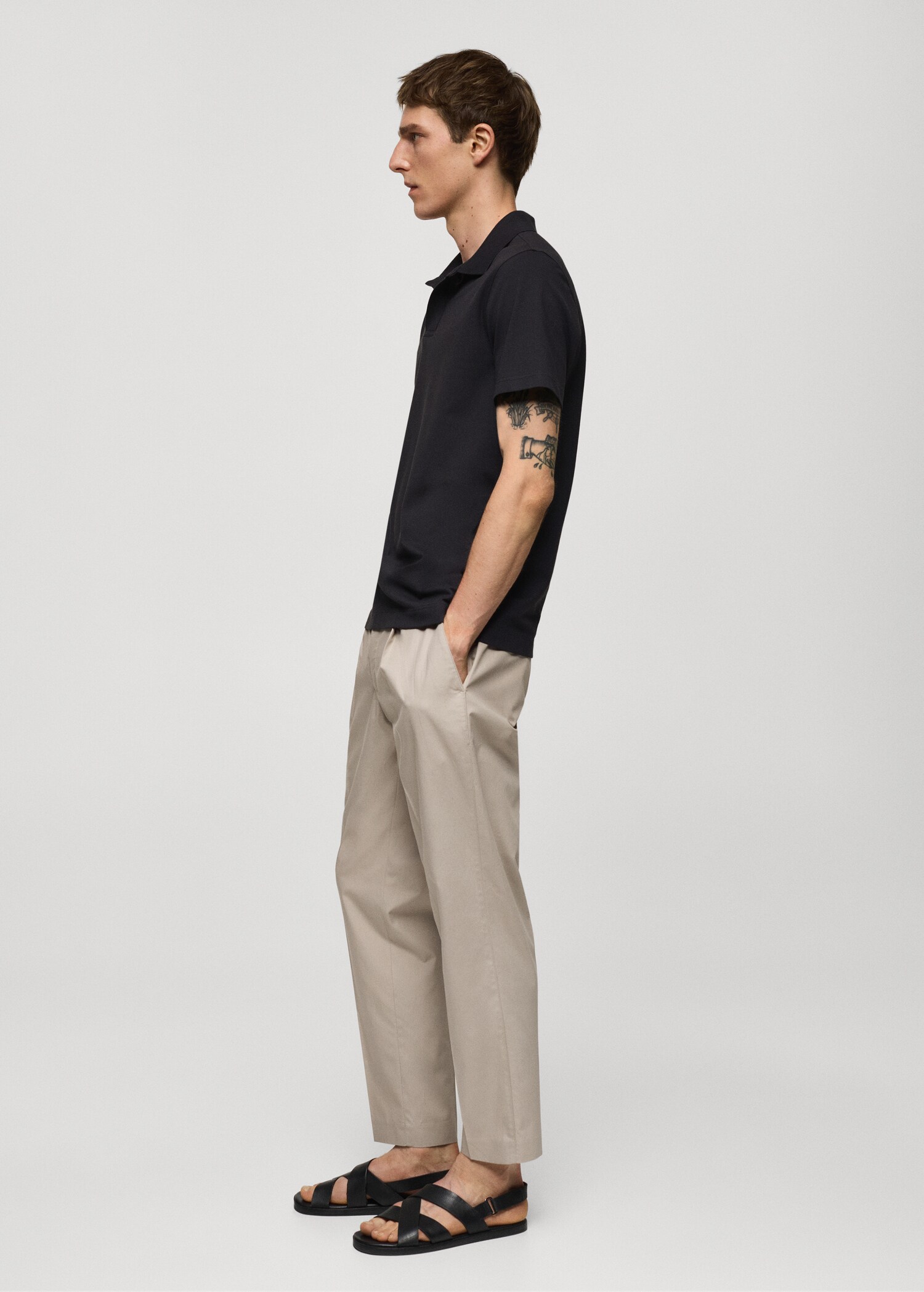 Slim Fit-Poloshirt aus Baumwoll-Piqué - Detail des Artikels 2