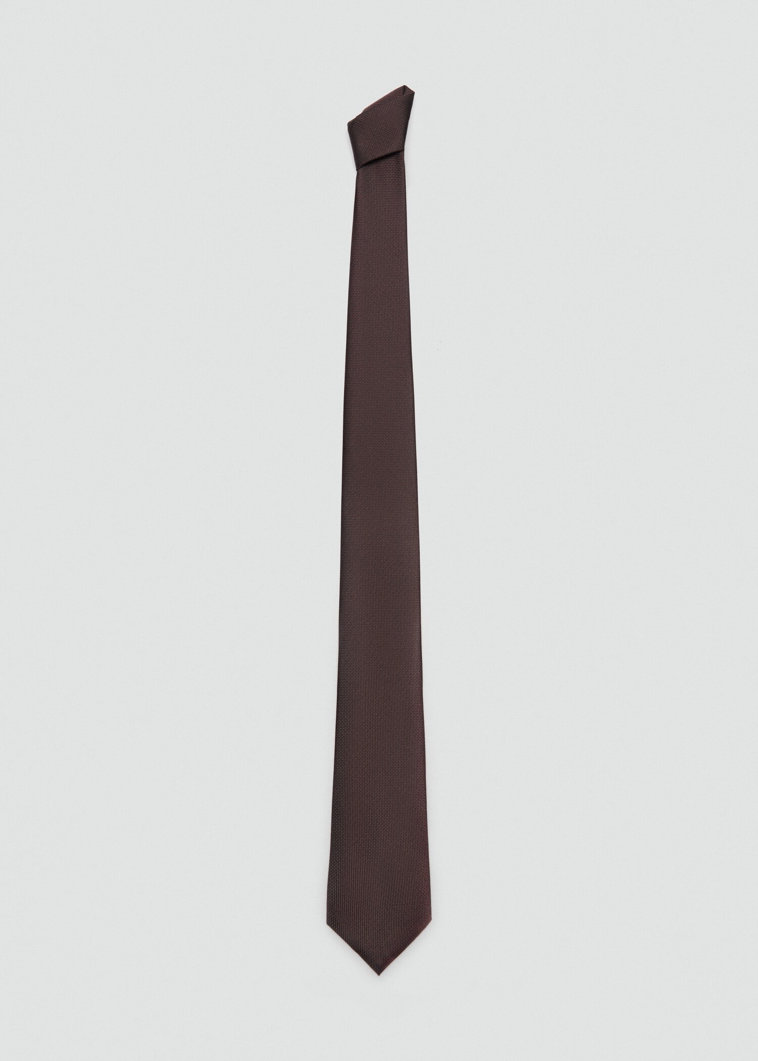 Crease-resistant structured tie - Article without model