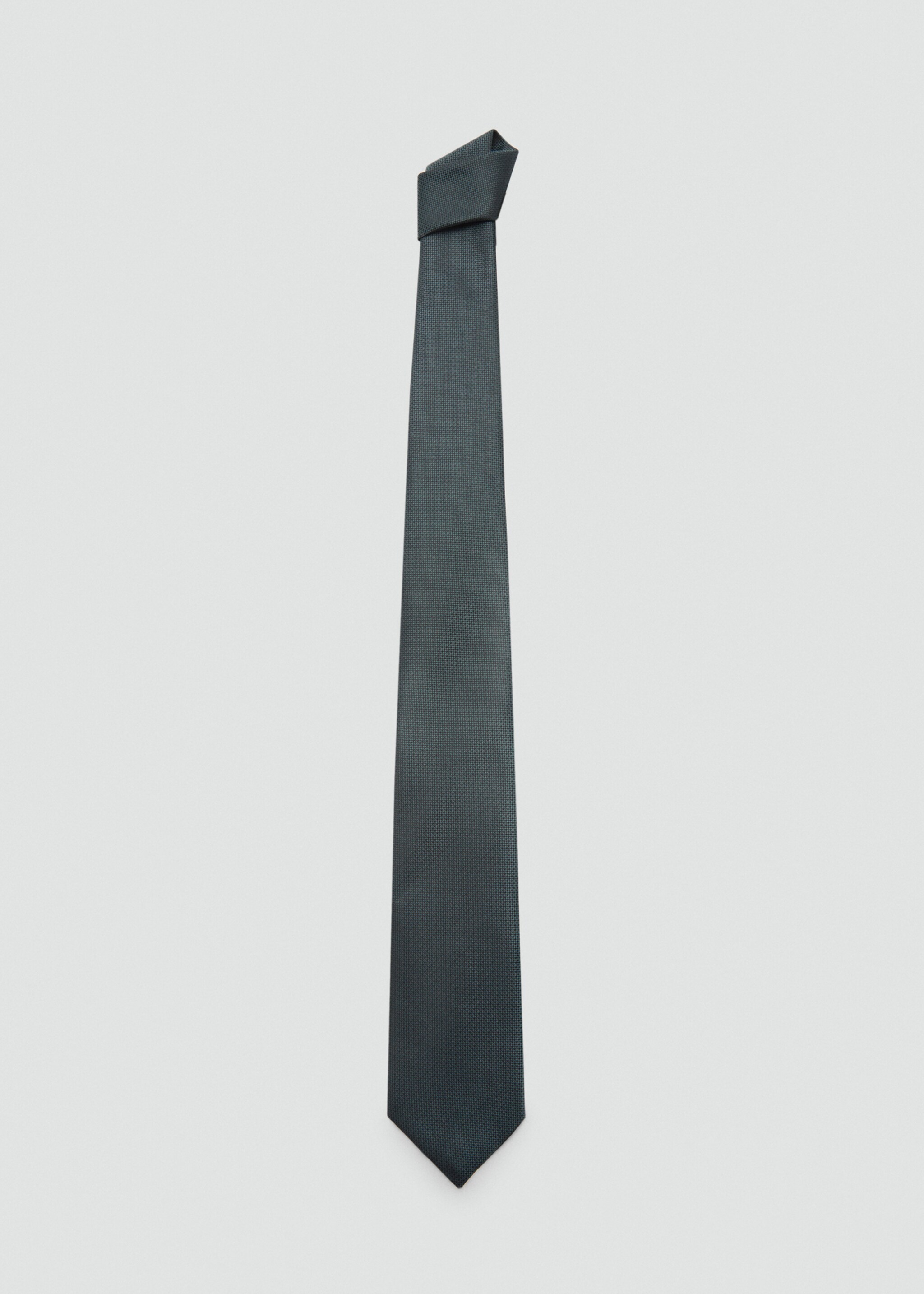 Corbata estructura antiarrugues - Article sense model