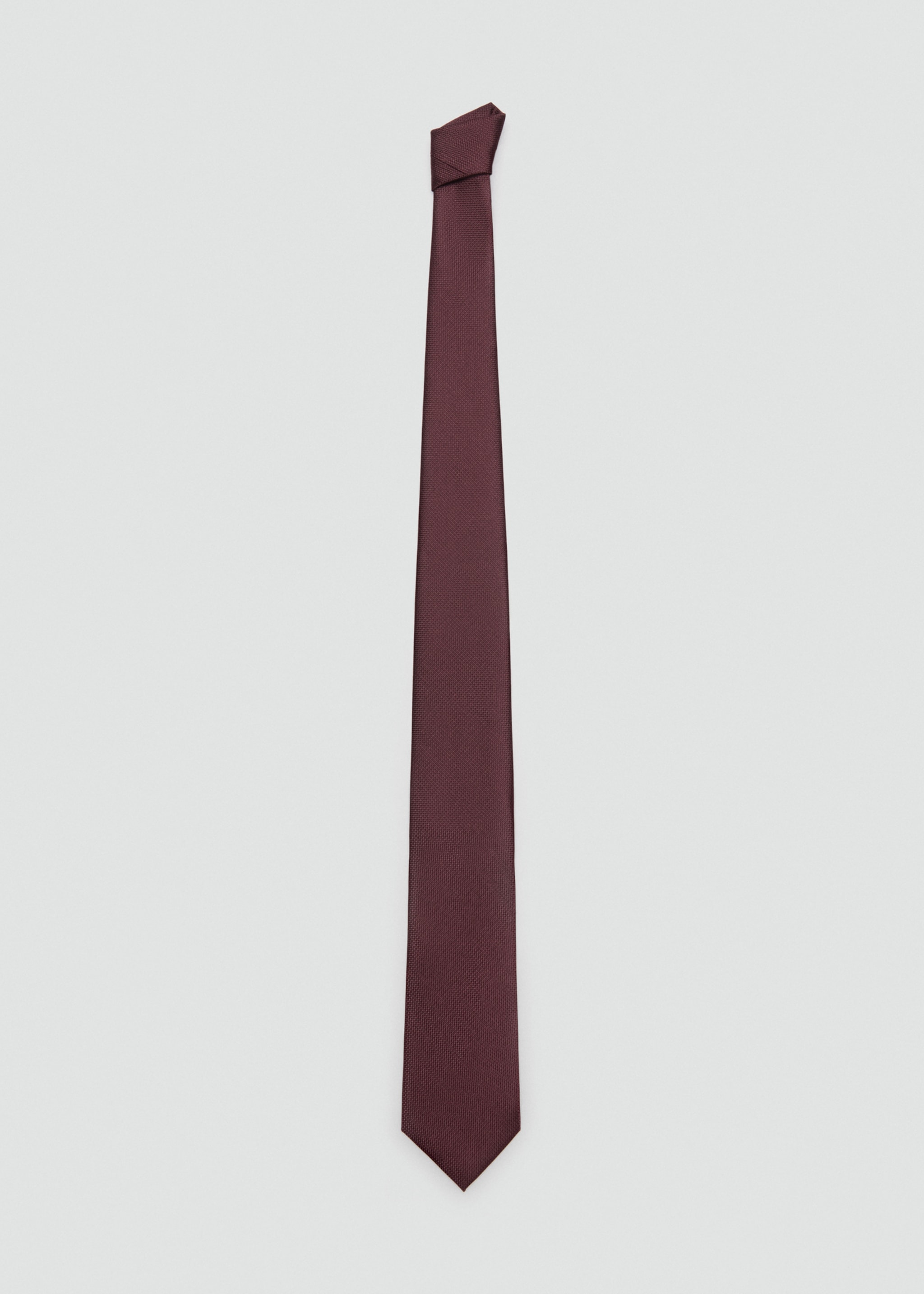Crease-resistant structured tie - Article without model