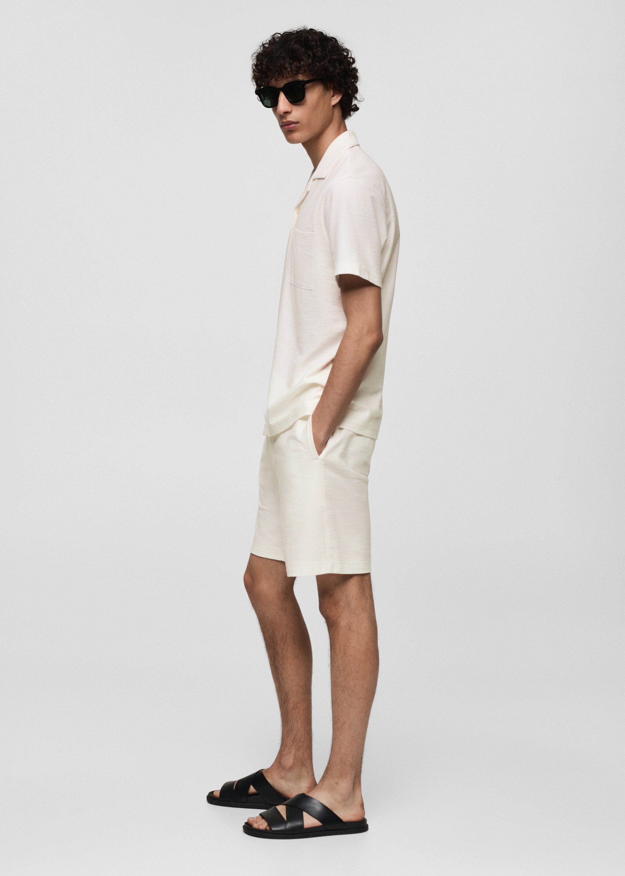 Chest-pocket cotton shirt - Details of the article 2