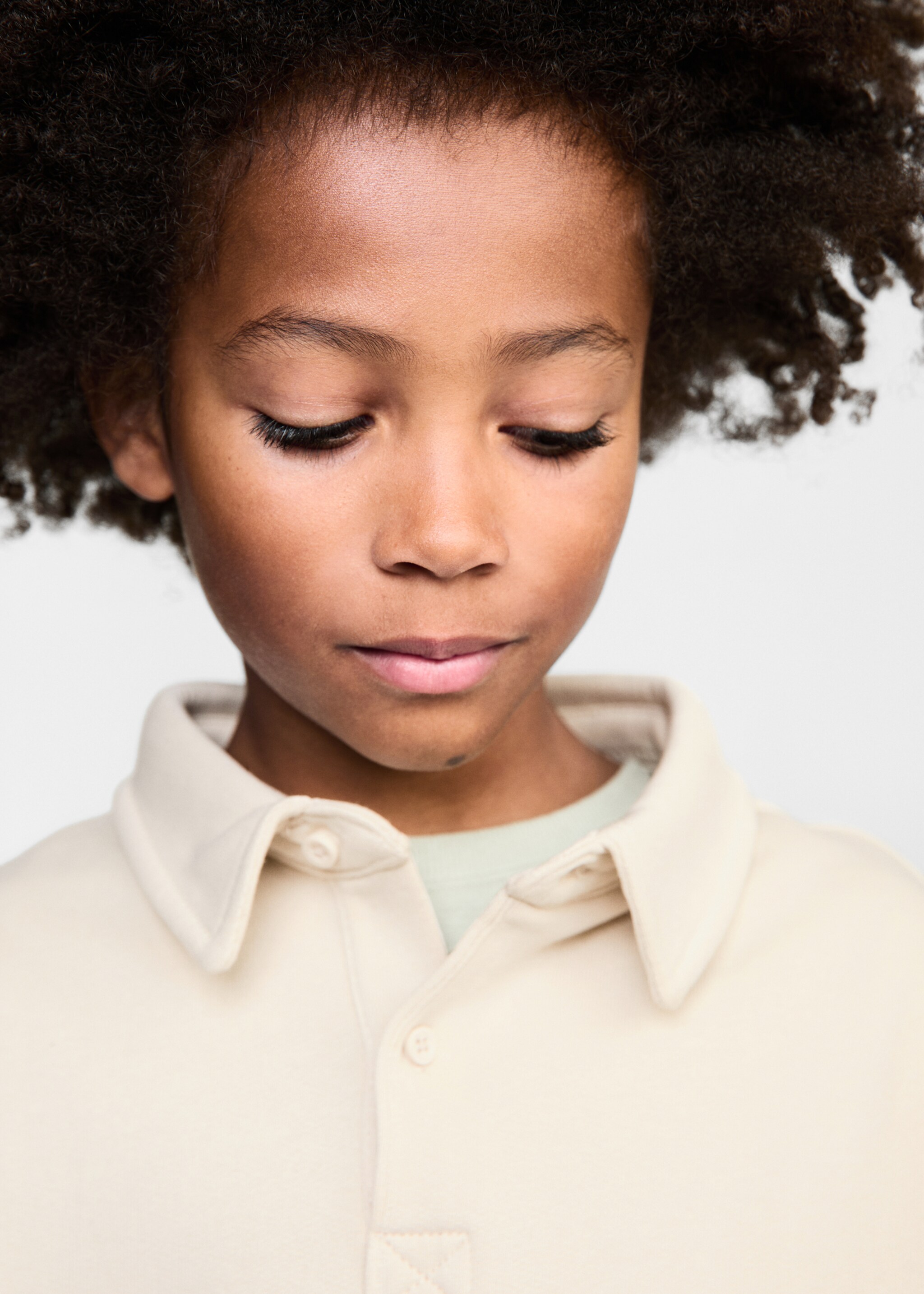 Long sleeves cotton polo - Details of the article 1, Sand. Ref: 77080612-00.
