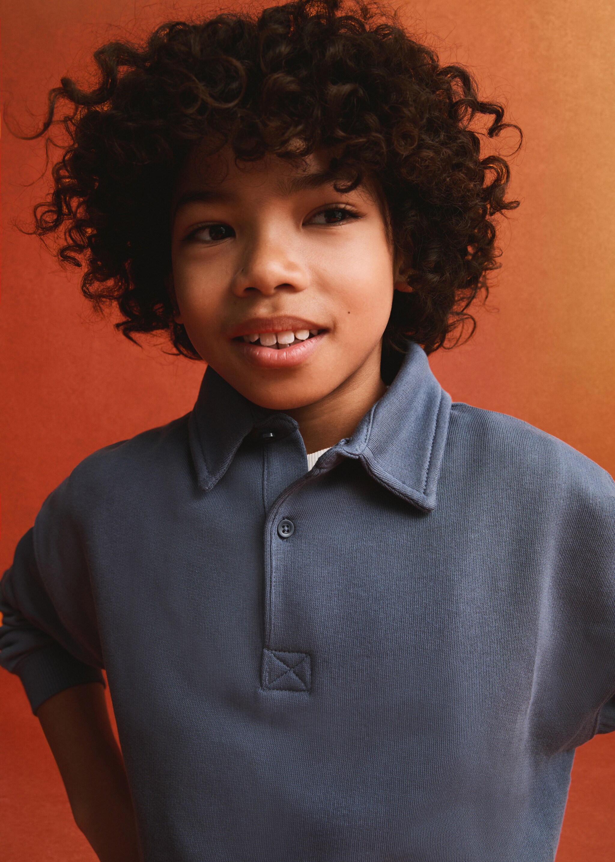 Long sleeves cotton polo - Details of the article 6, Blue. Ref: 77080612-00.