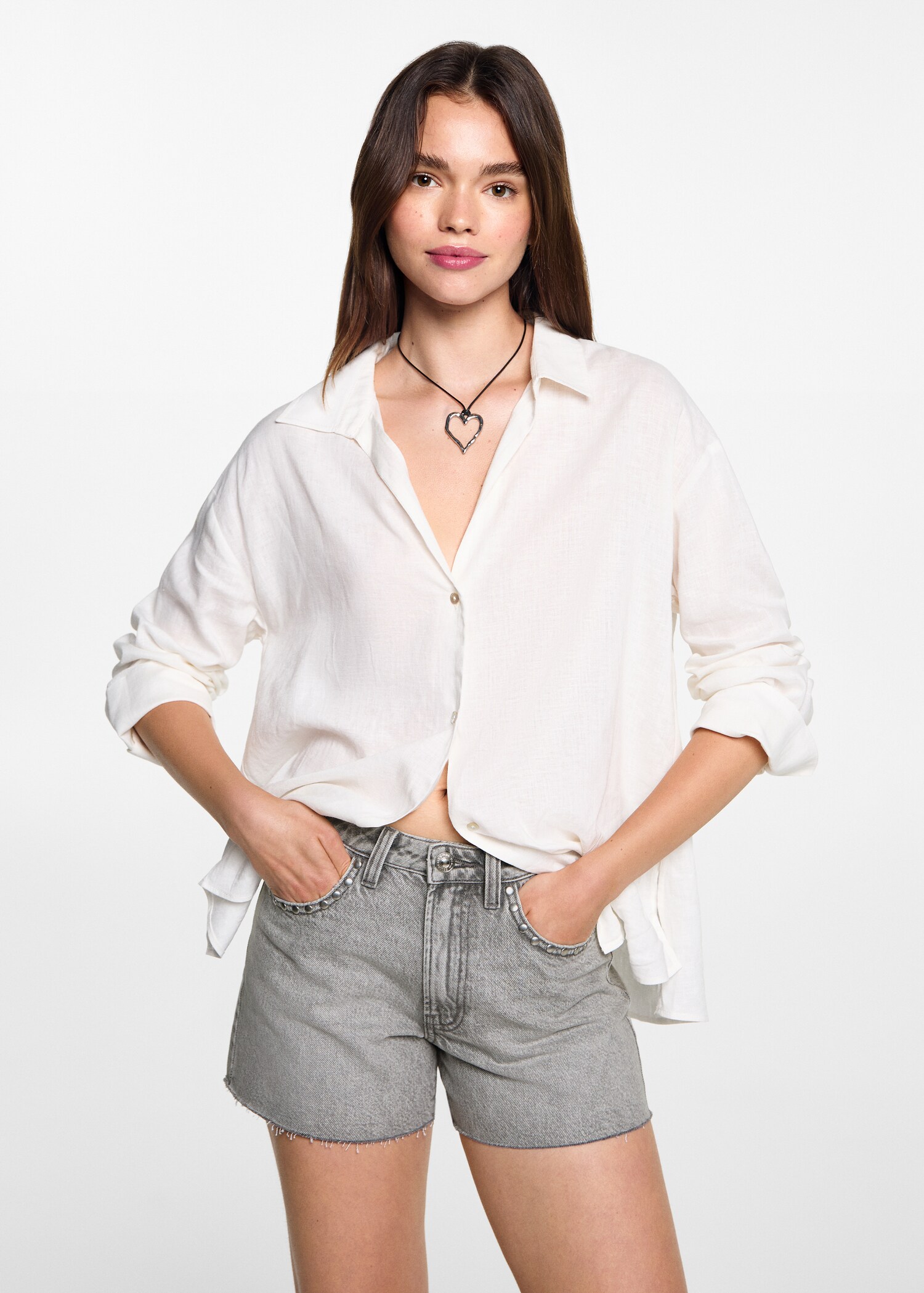 Perlenbestickte Shorts - Mittlere Ansicht