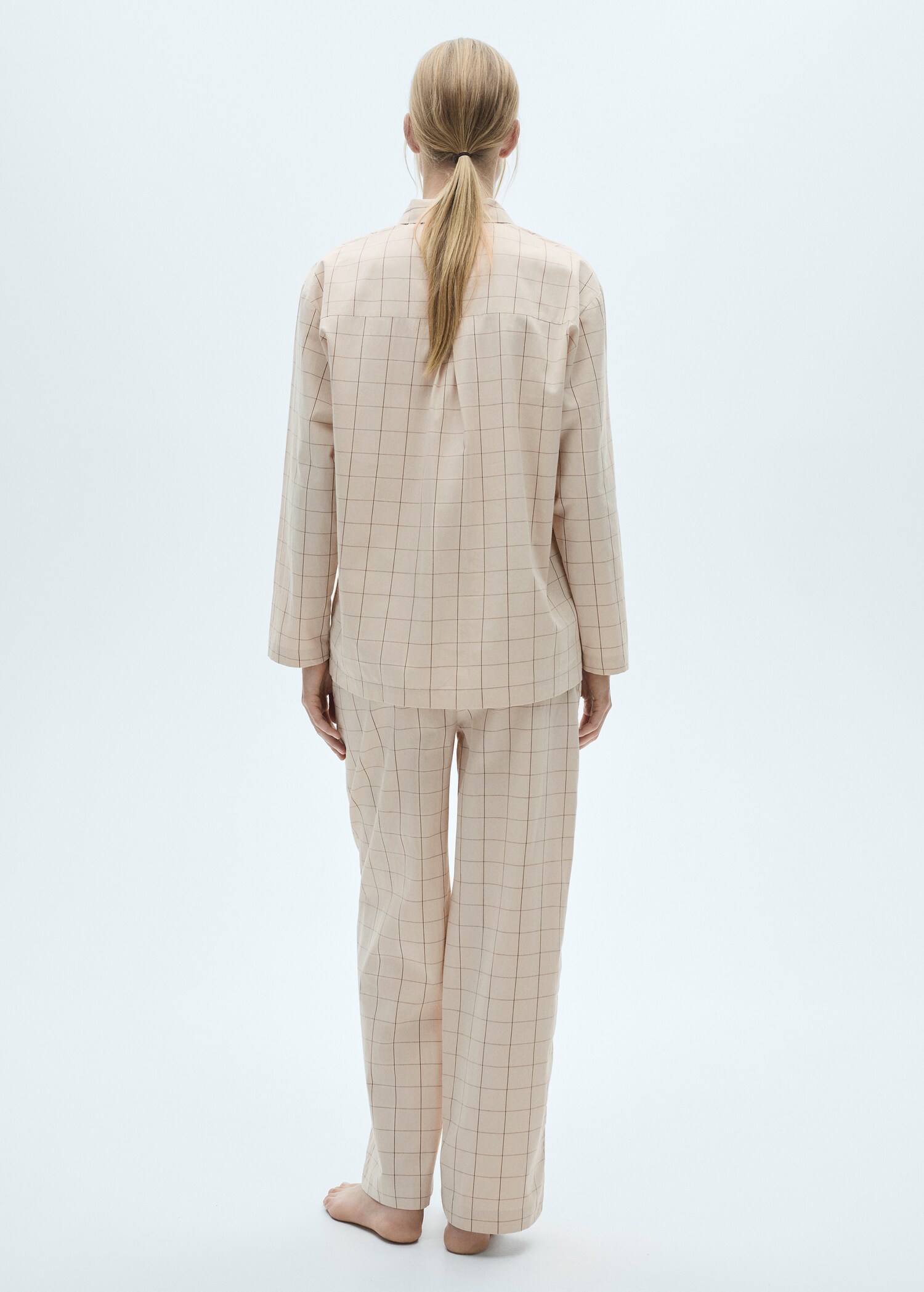Two-piece check pyjamas - Reverse of the article