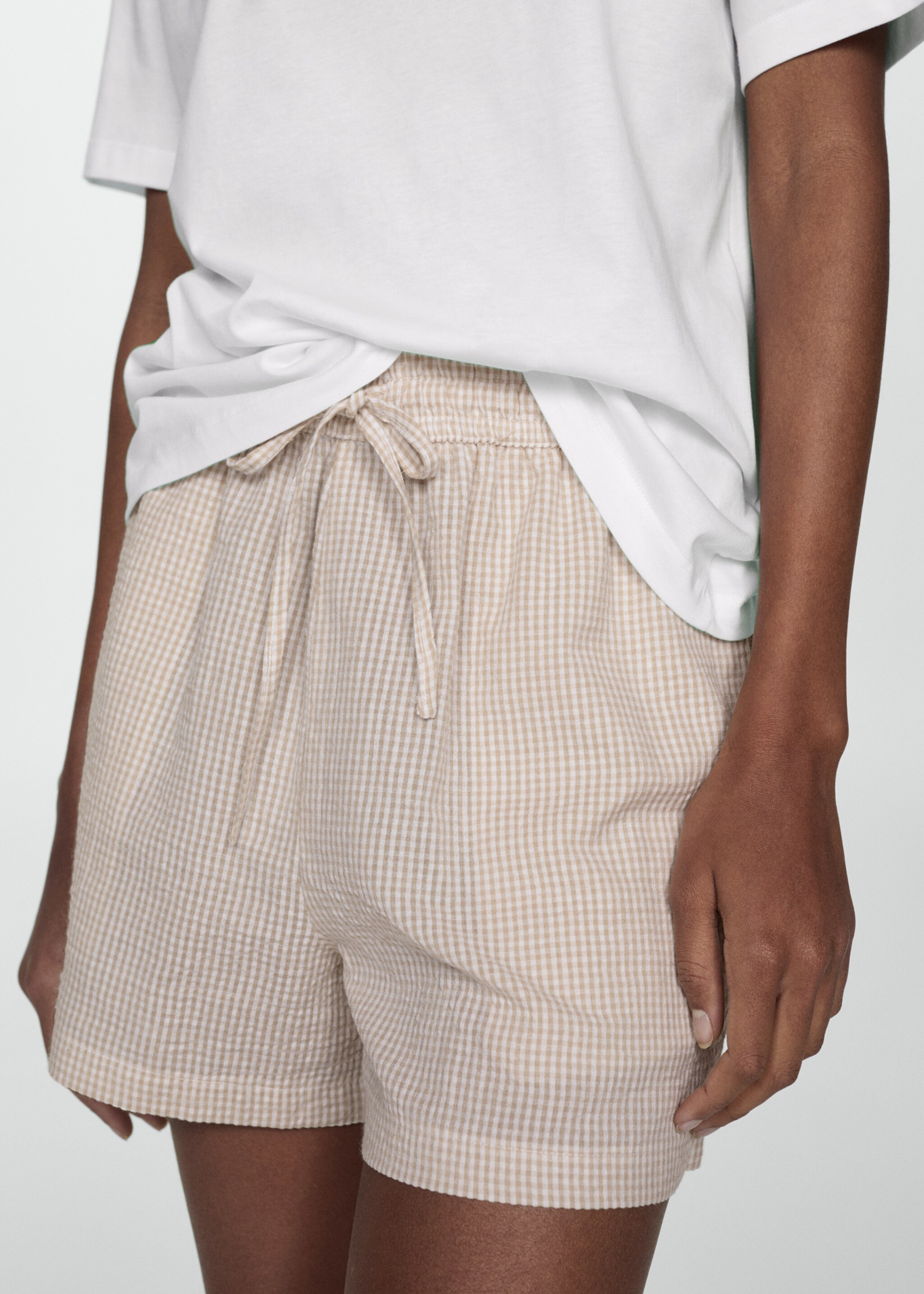 Gingham-check two-piece pyjamas - Details of the article 6, Beige. Ref: 77080620-00.