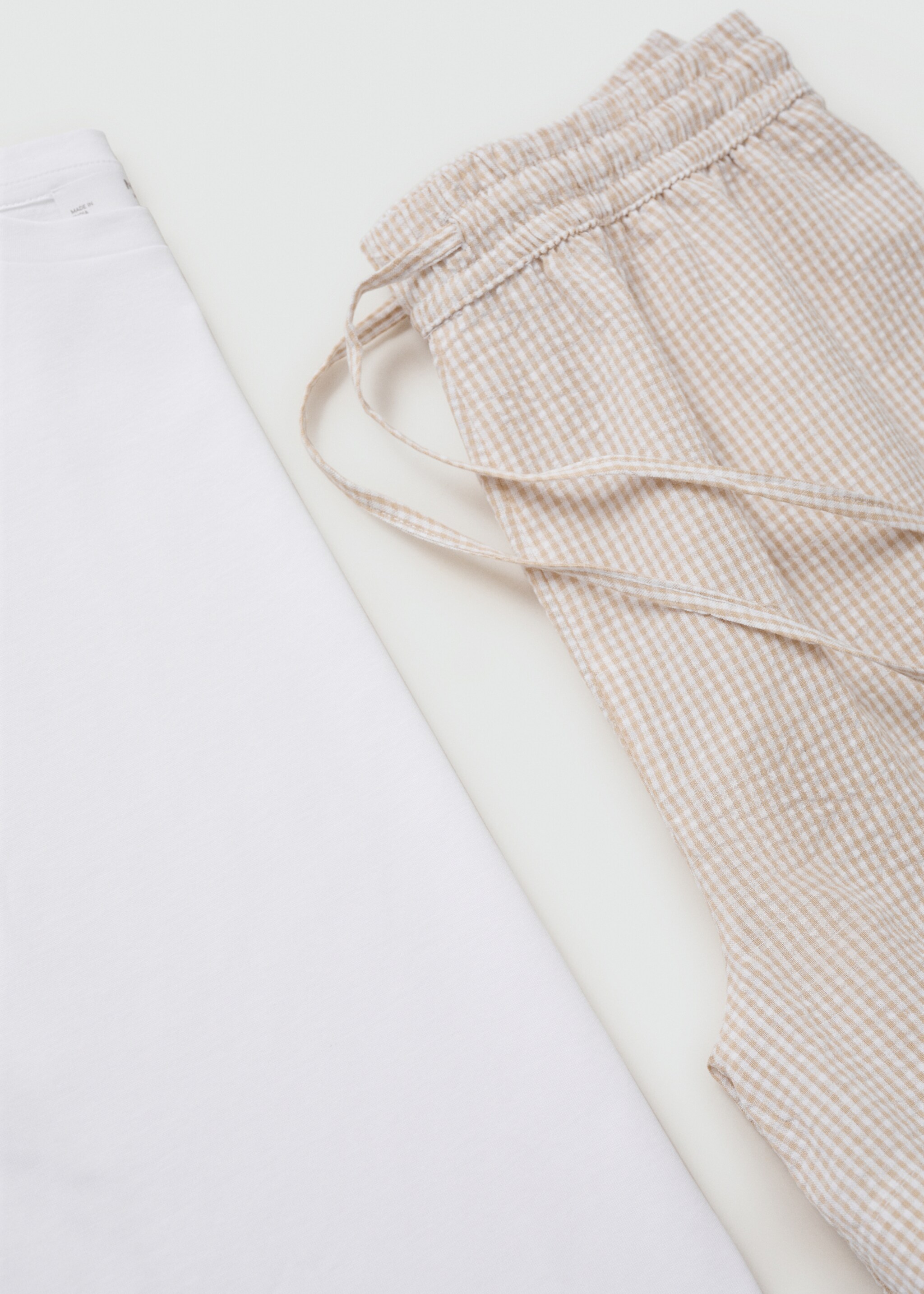 Gingham-check two-piece pyjamas - Details of the article 8, Beige. Ref: 77080620-00.