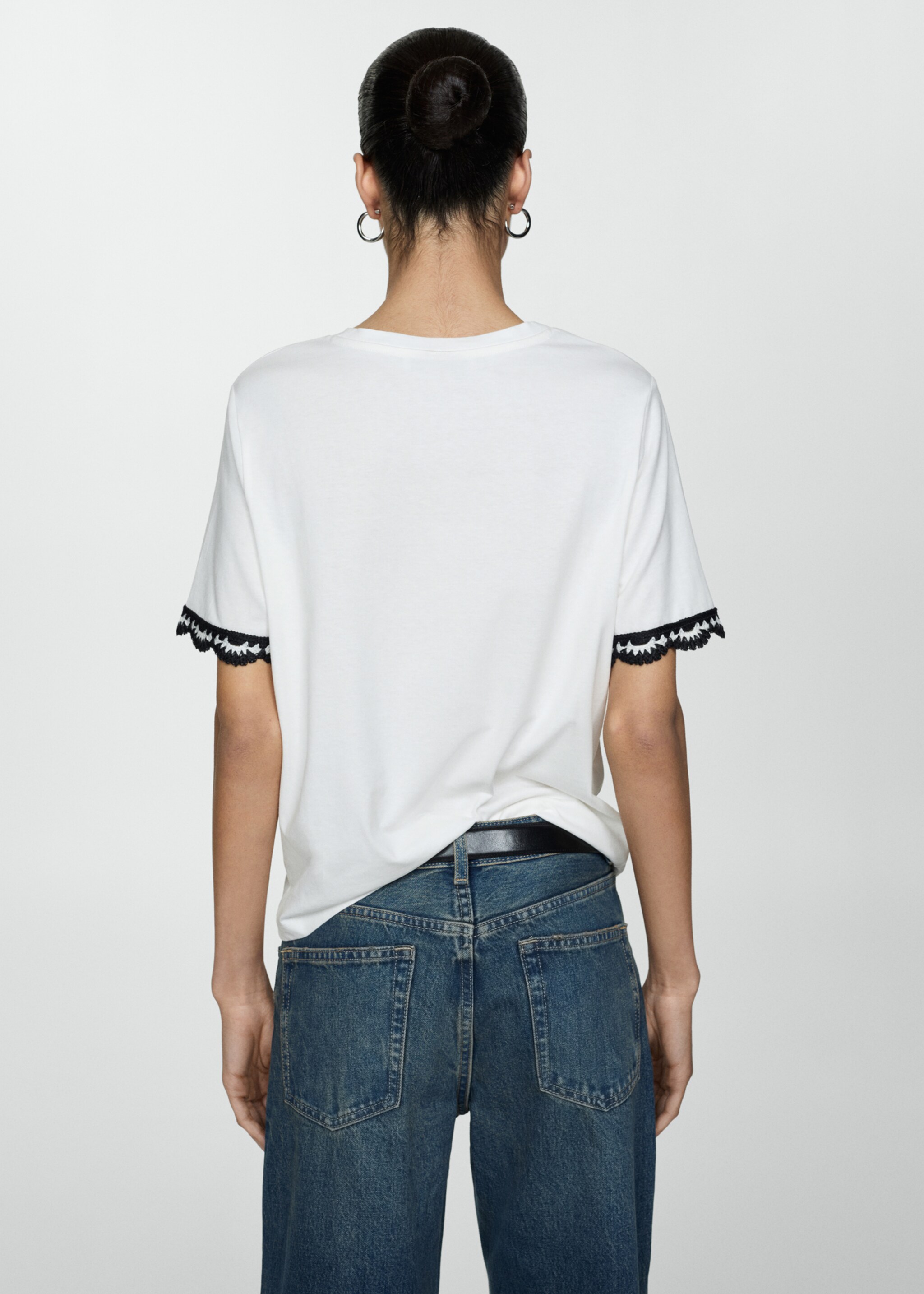 T-shirt with crochet-detail sleeves - Reverse of the article