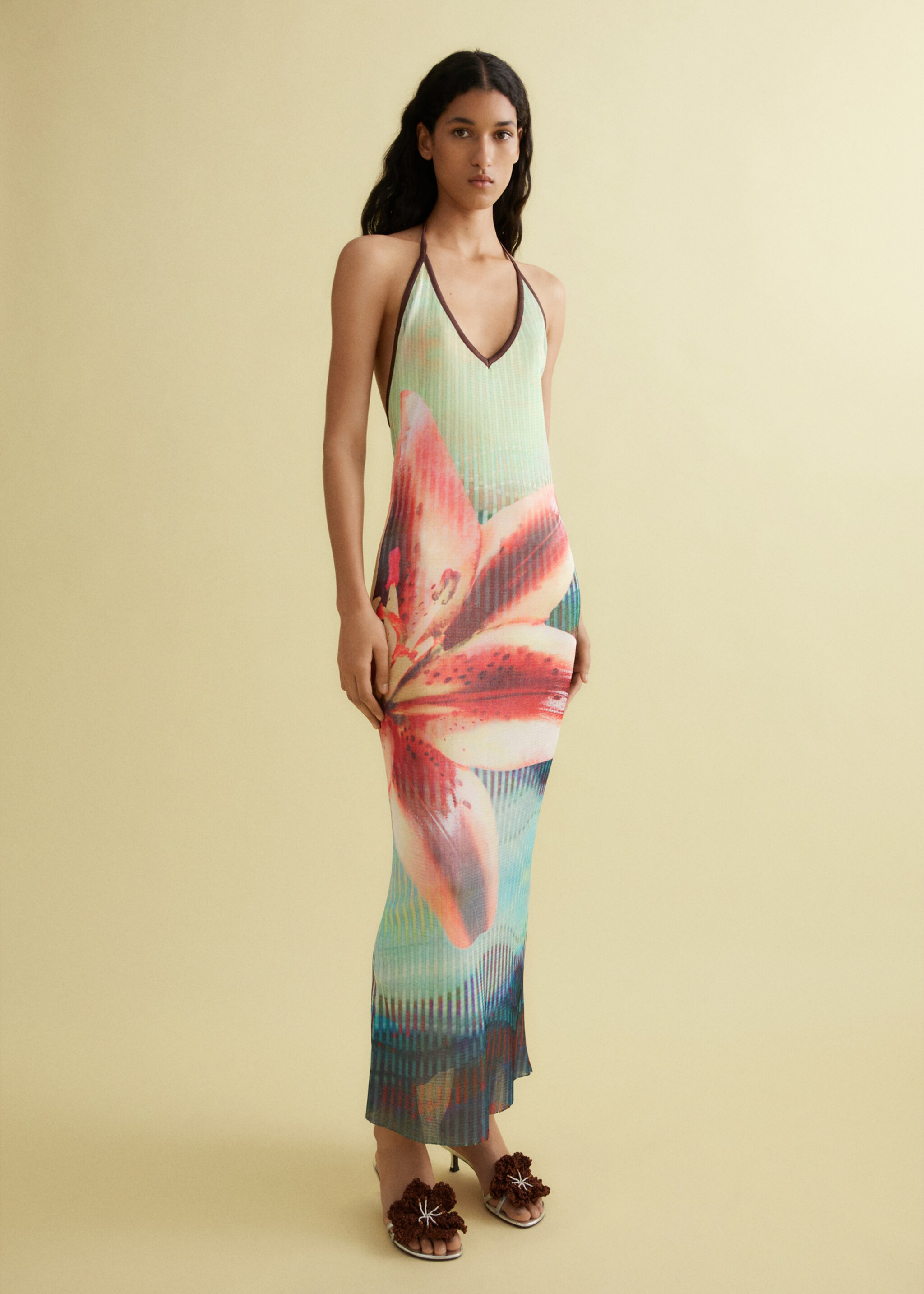 Printed halter-neck dress - Details of the article 1, Green. Ref: 77080626-00.