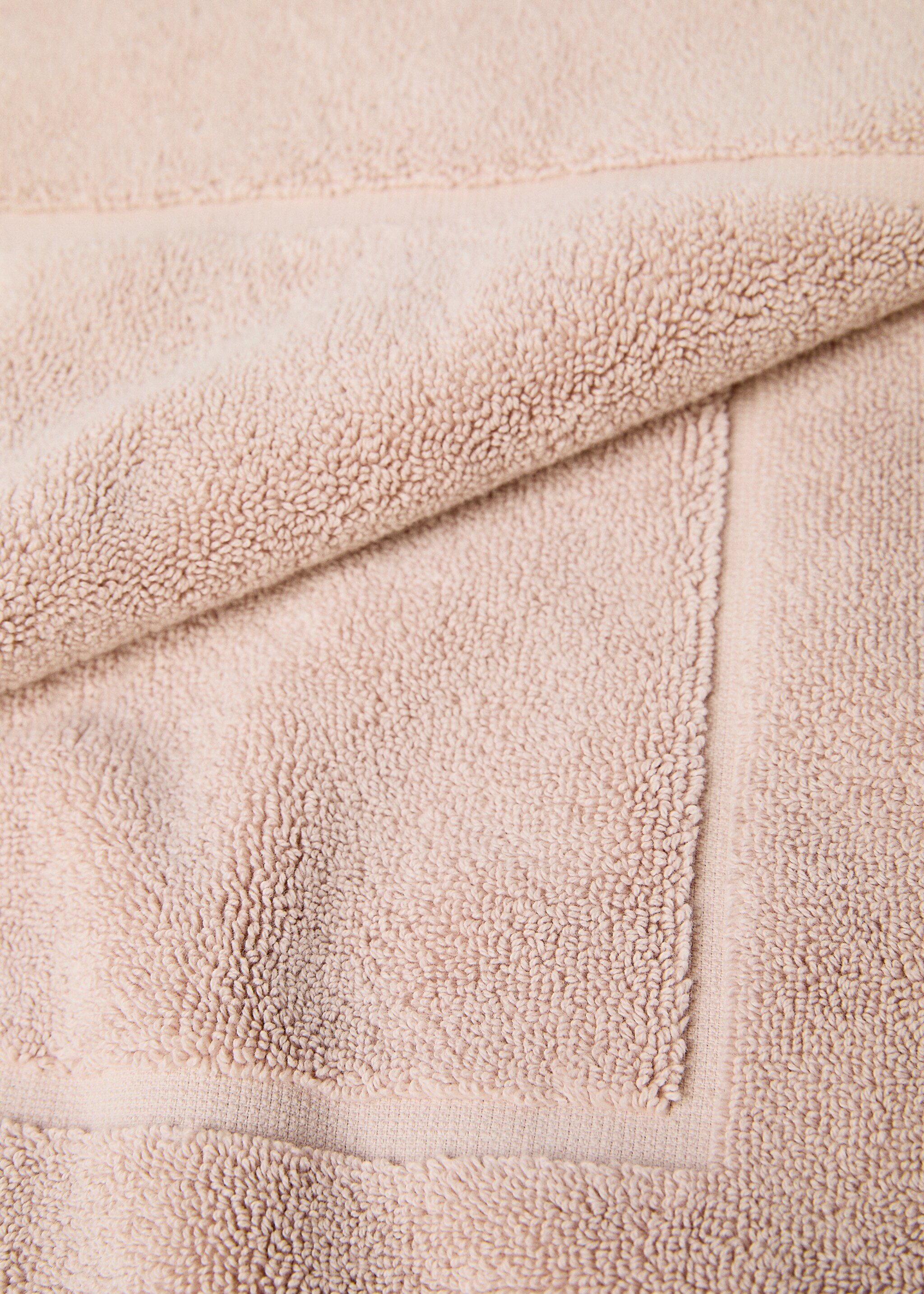 100% cotton bath mat - Details of the article 2, Pale Pink. Ref: 77080632-00.