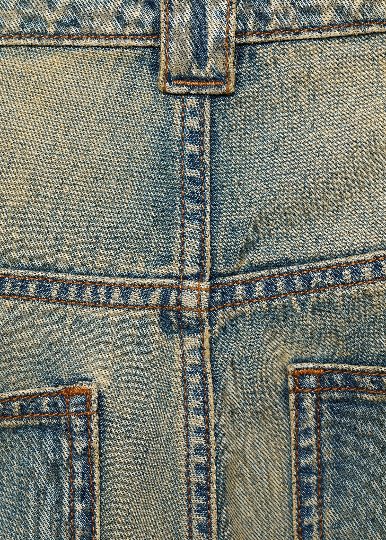 Wideleg pleated jeans with low waist - Details of the article 0