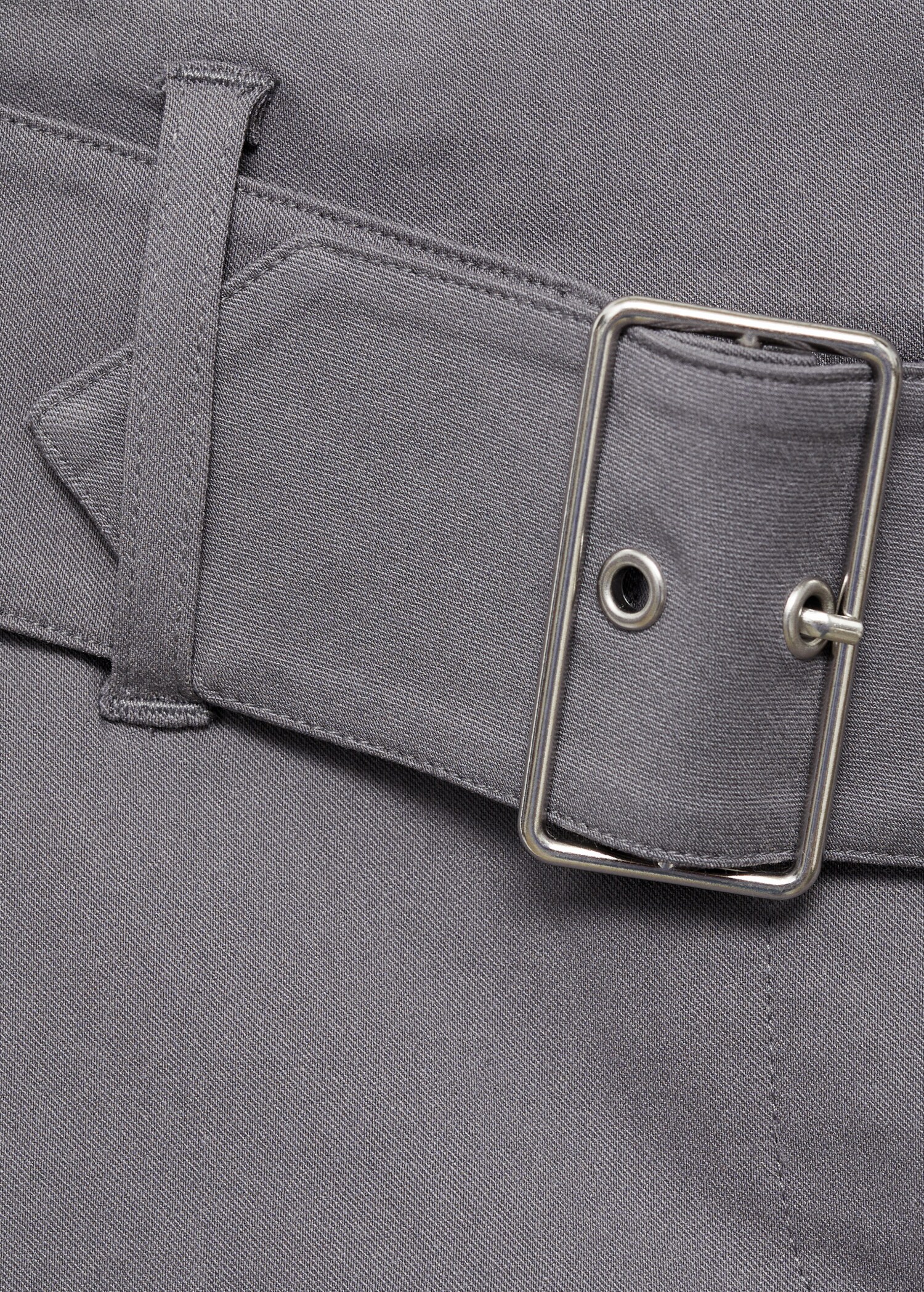 Asymmetrical shorts with belt - Details of the article 8