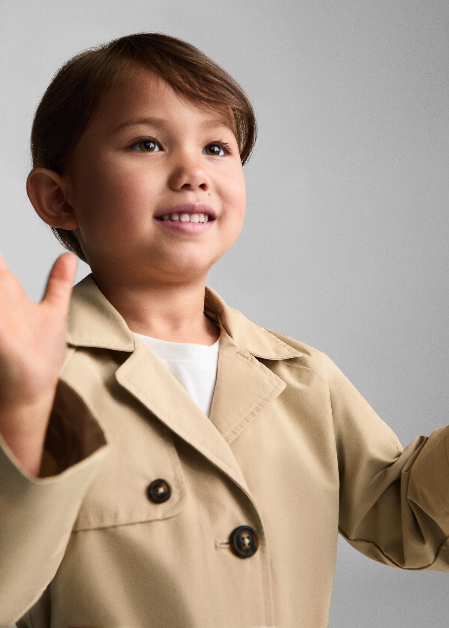 Klassischer Trenchcoat mit Gürtel - Detail des Artikels 1