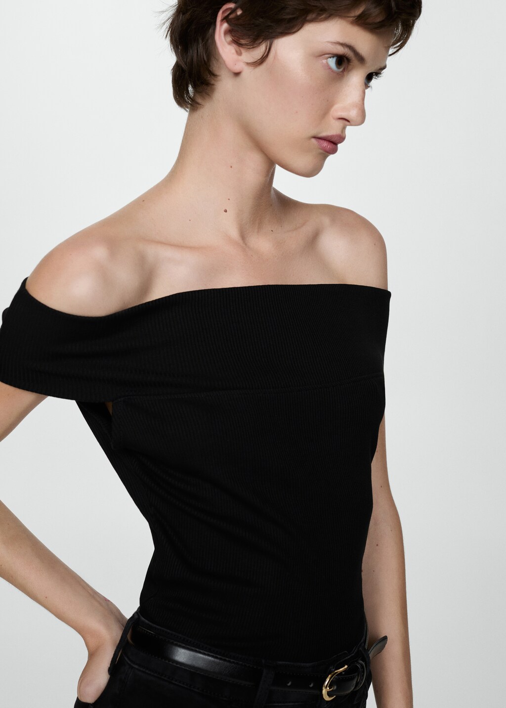 Off-shoulder top - Women | MANGO OUTLET USA