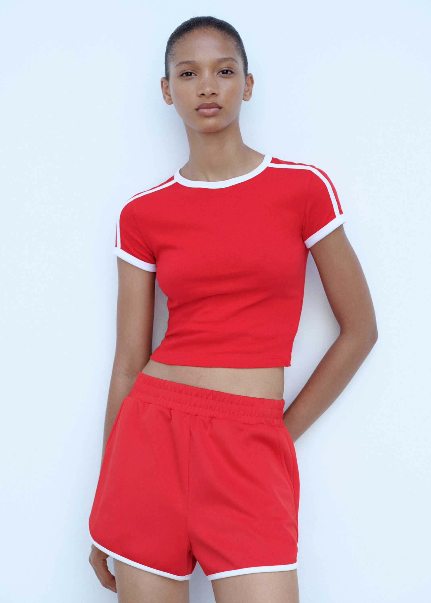 Straight shorts with contrasting trim - Medium plane