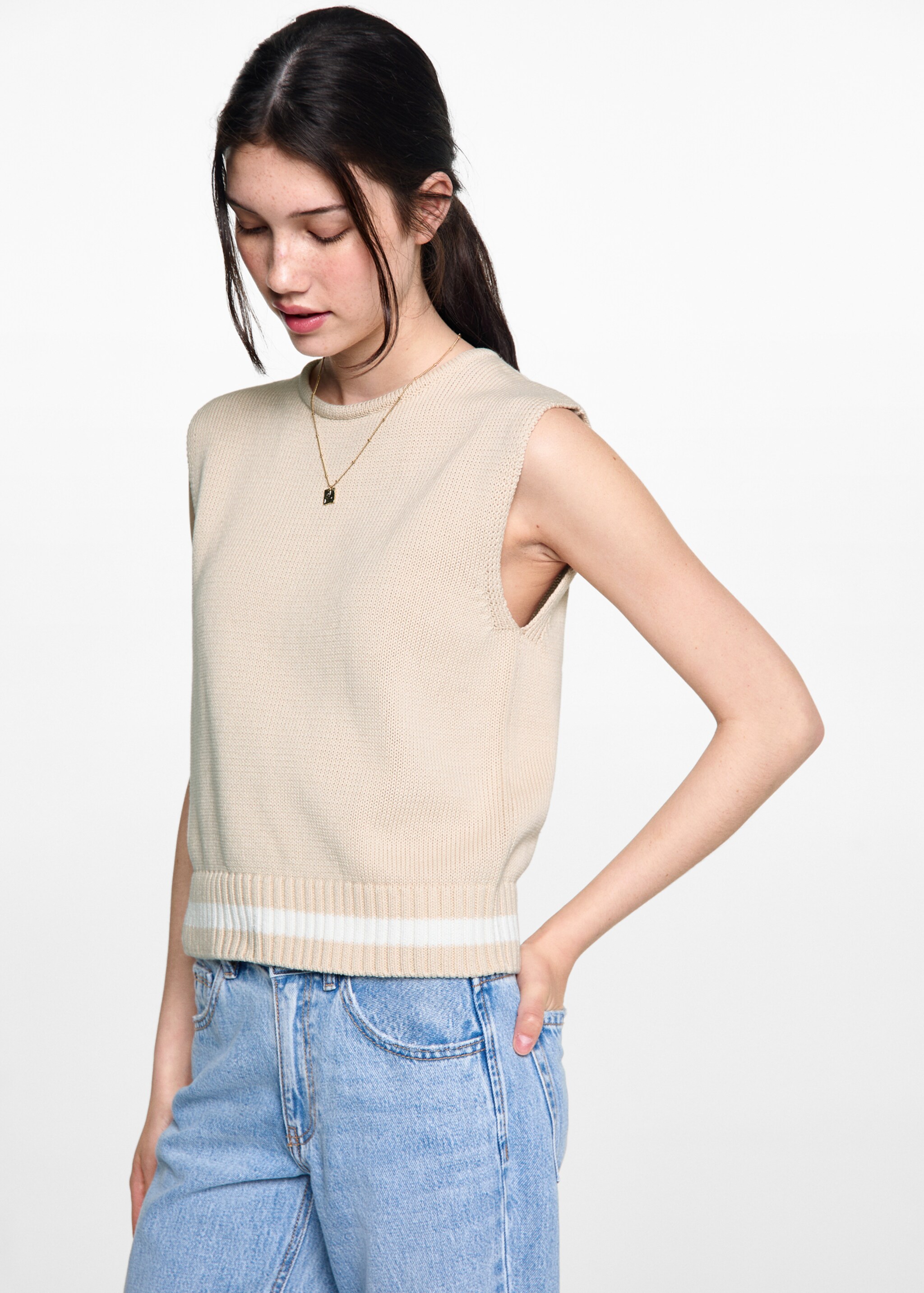 Gestreept gebreid vest - Middenvlak, Open beige. Ref: 77082931-00.