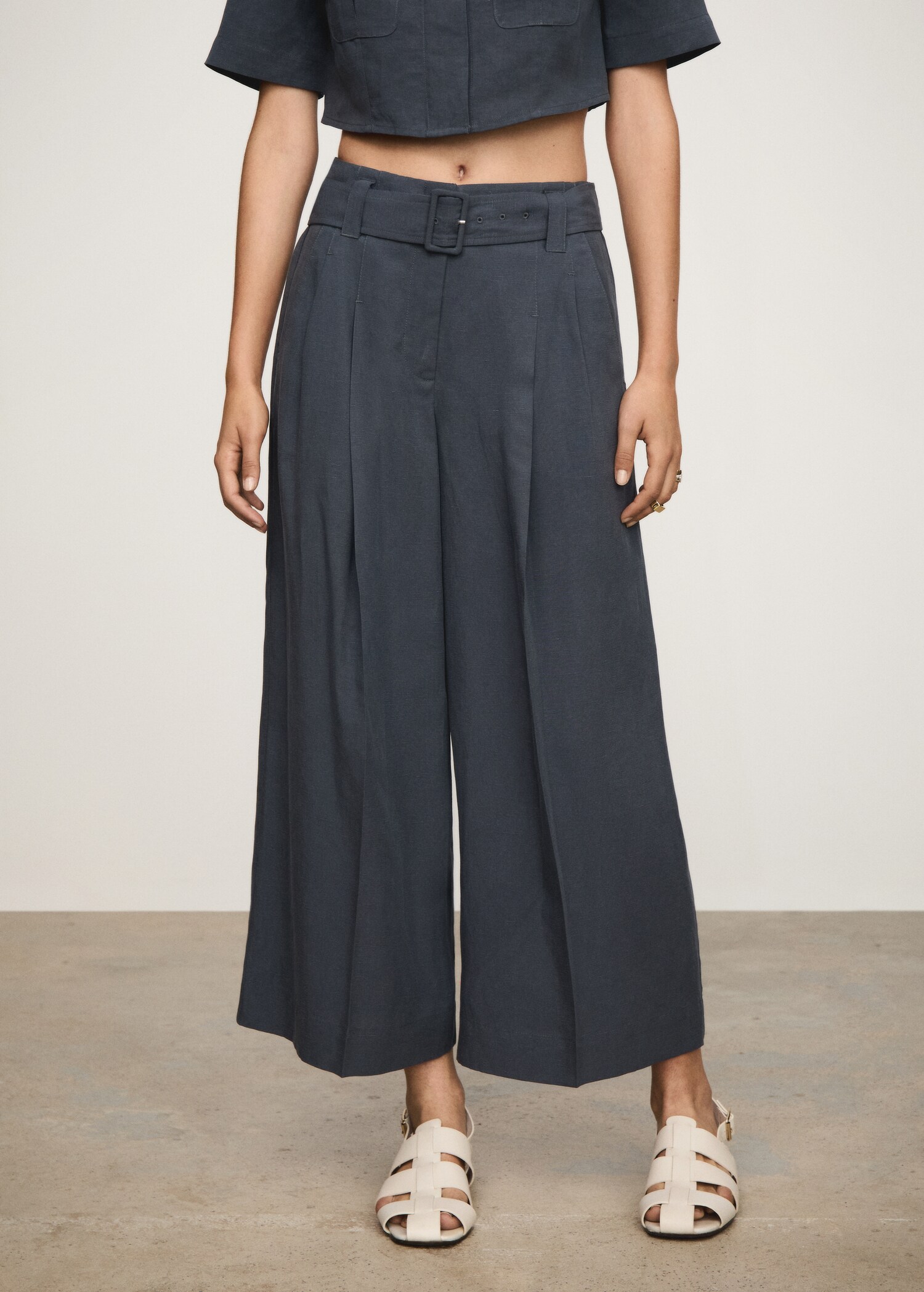 Lyocell trousers with belt - Medium plane