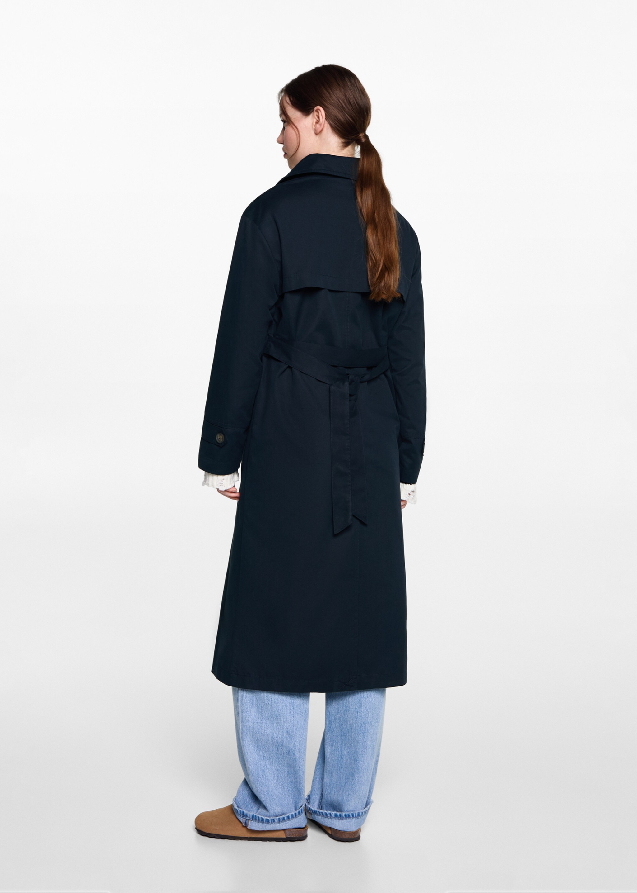 Classic trench coat with belt - Reverse of the article, Dark Navy. Ref: 77083283-00.