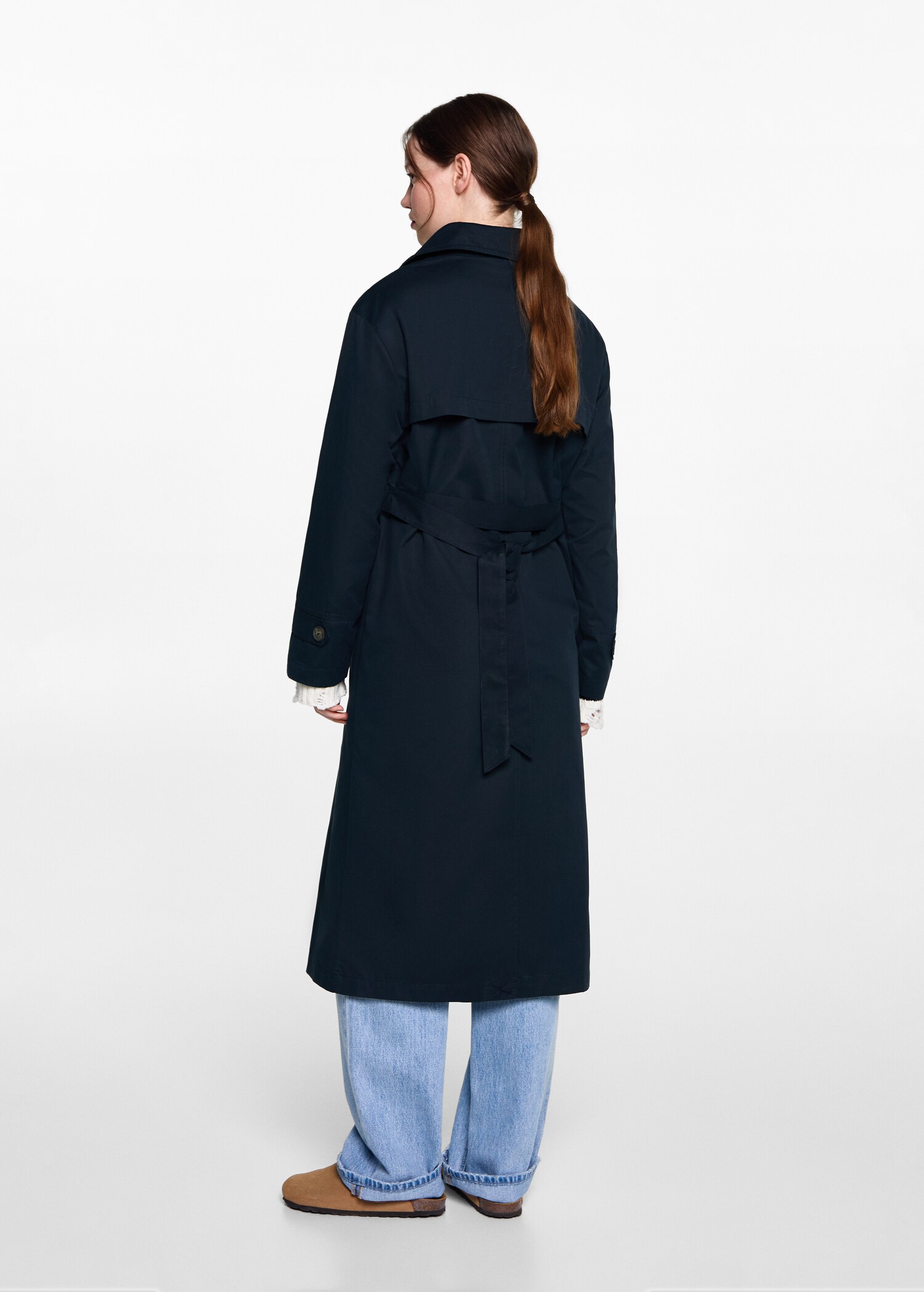 Classic trench coat with belt - Reverse of the article