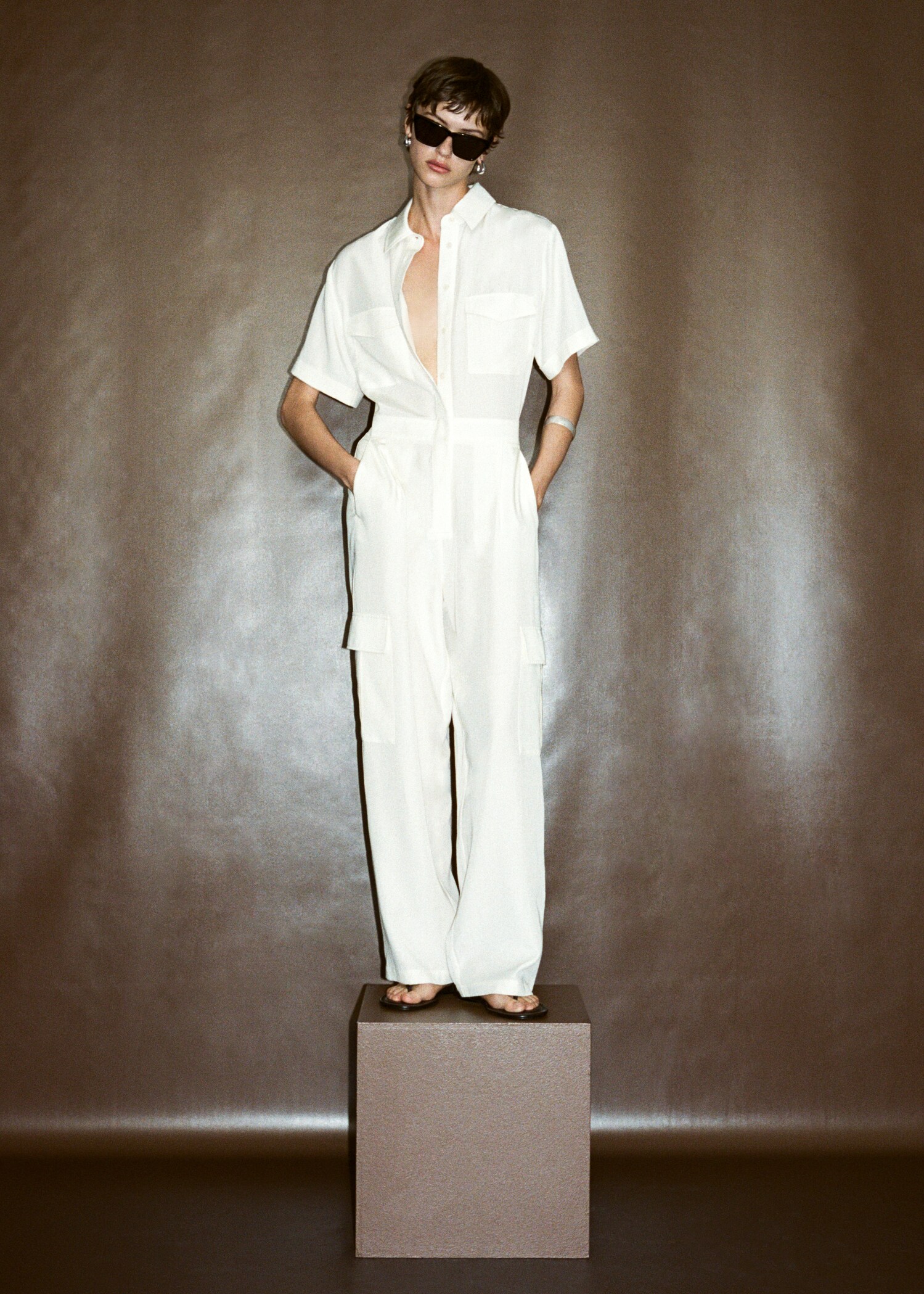 Jumpsuit i skjortmodell lyocell - Detaljer om artikeln 7
