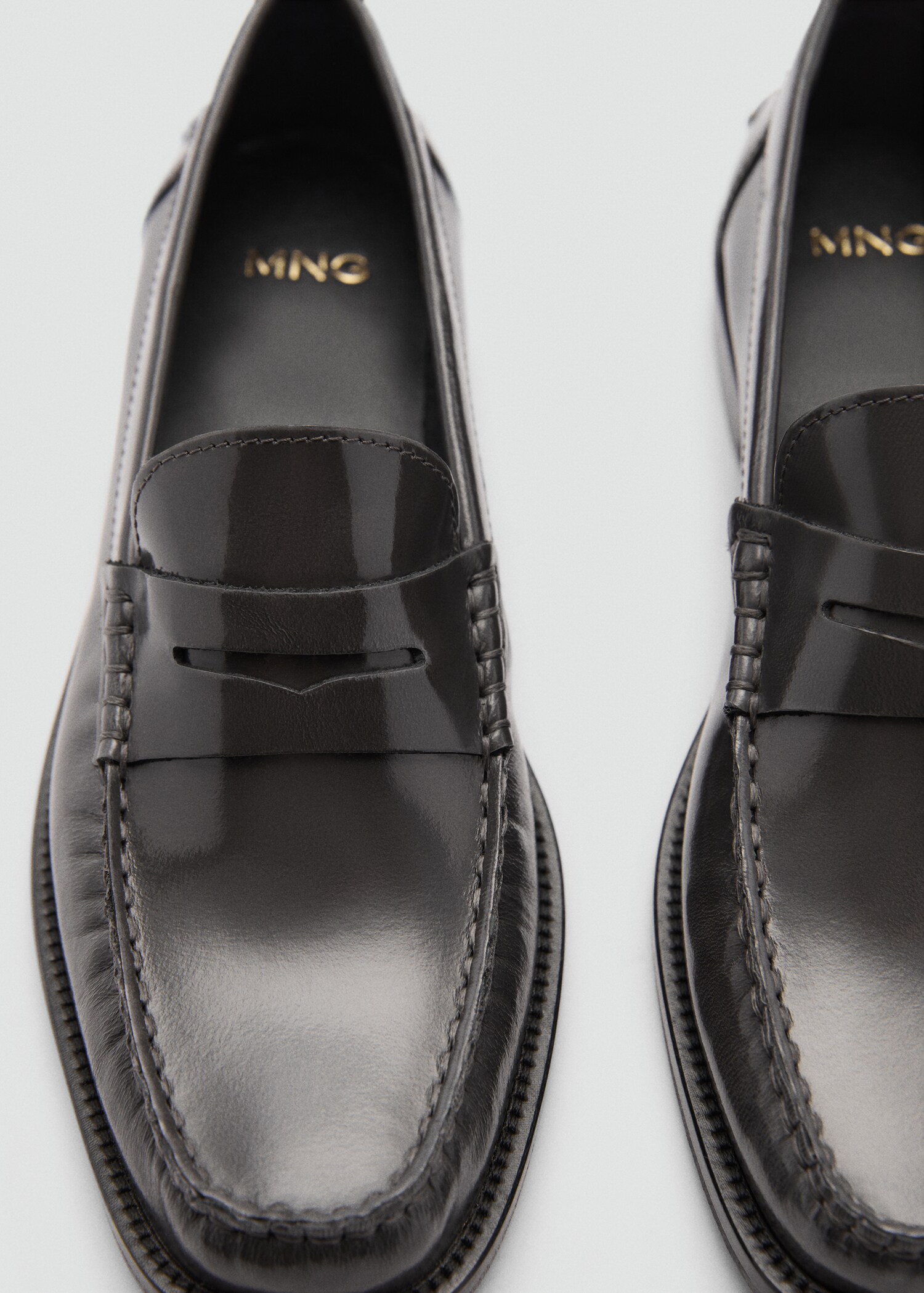 Leather loafers - Details of the article 2