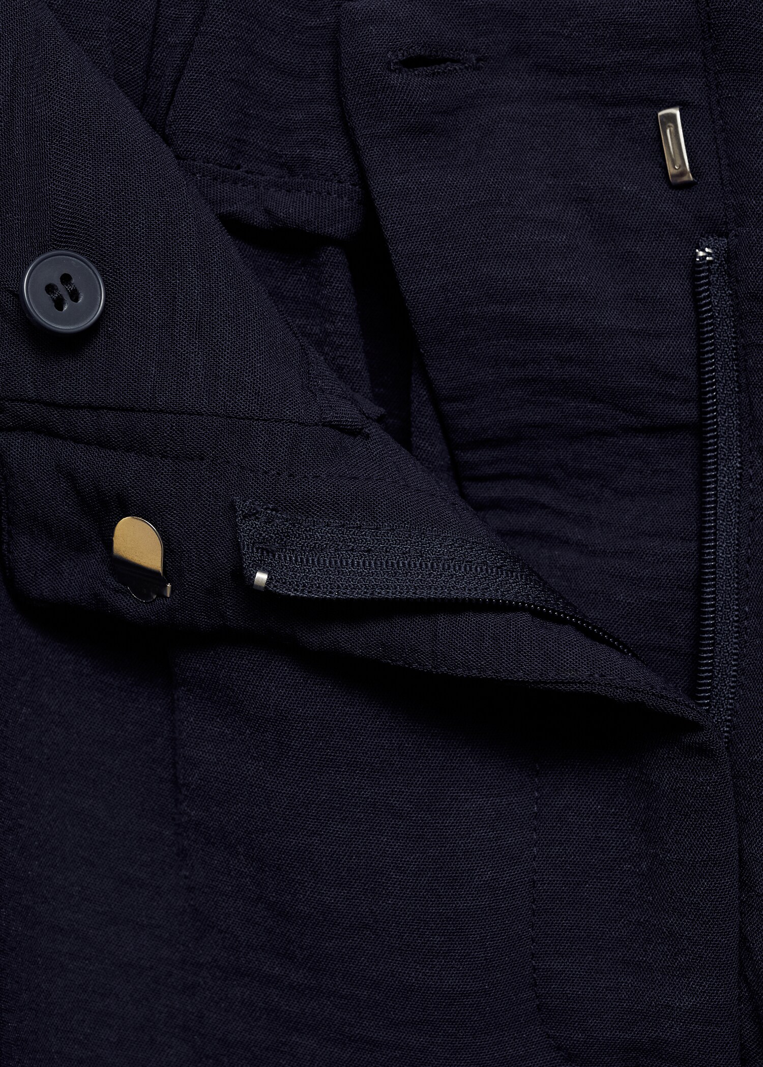 Textured wide leg trousers - Details of the article 8