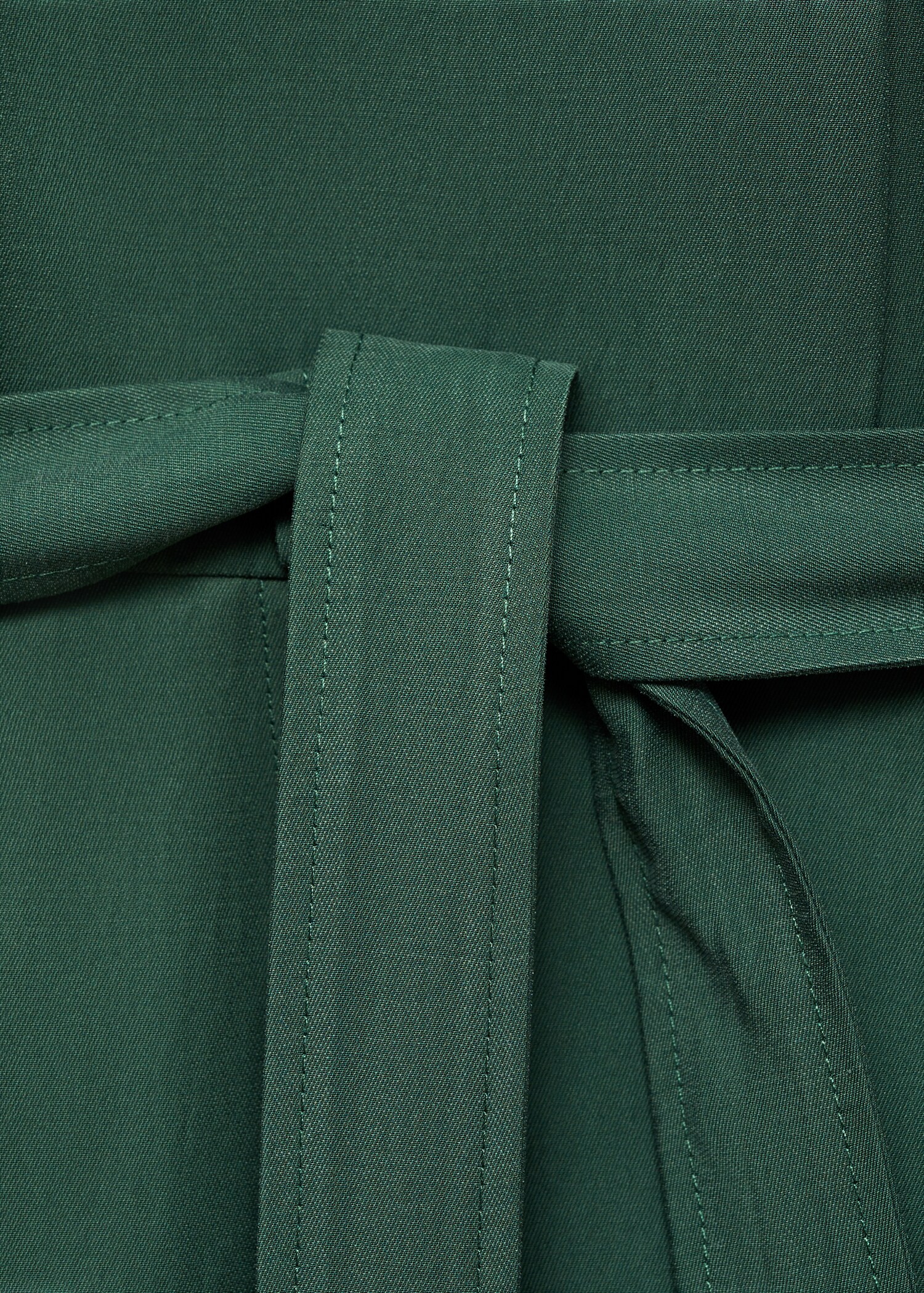 Short jumpsuit with tortoiseshell buttons - Details of the article 8
