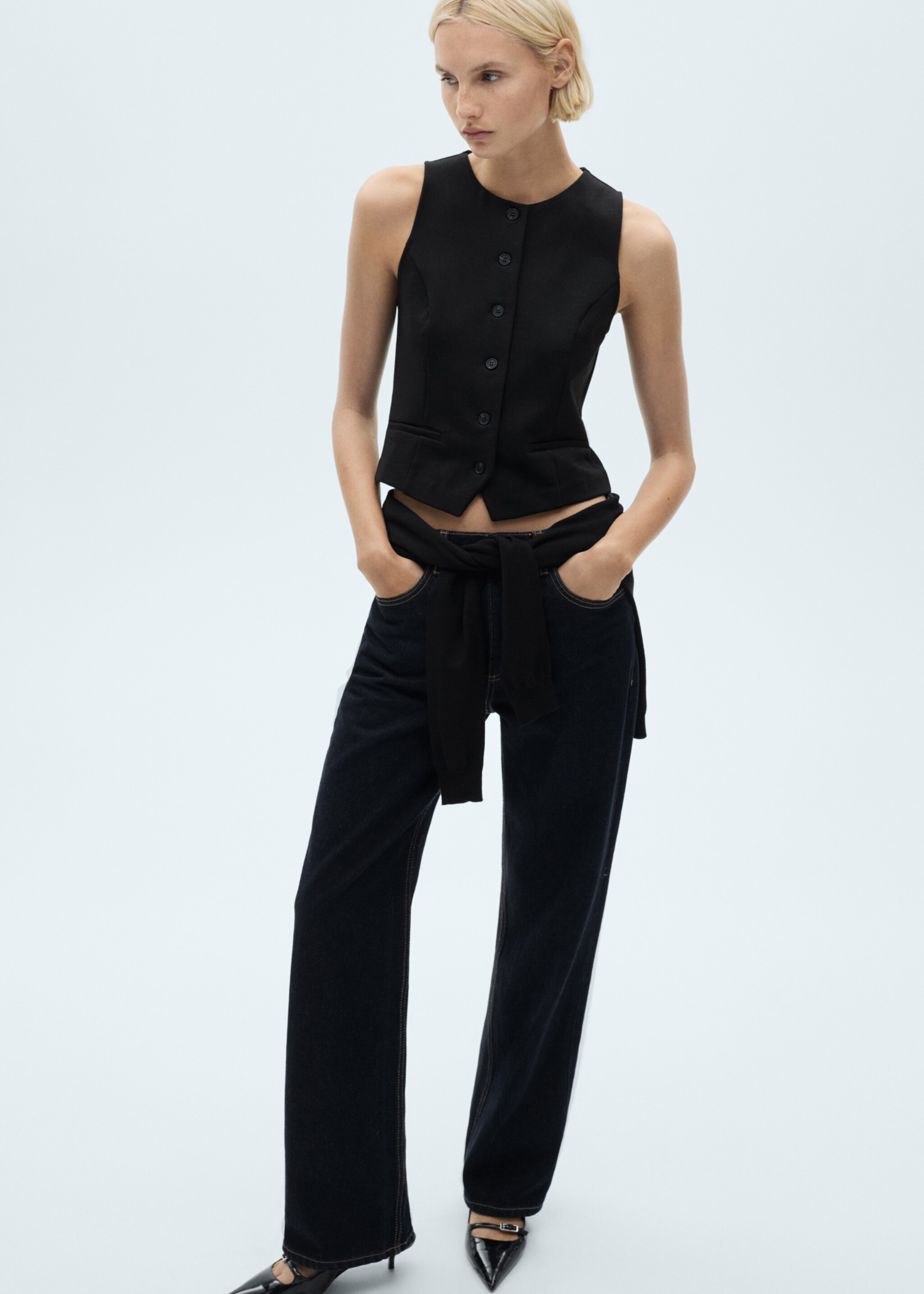 Roma knitted gilet - Details of the article 2, Black. Ref: 77084021-00.