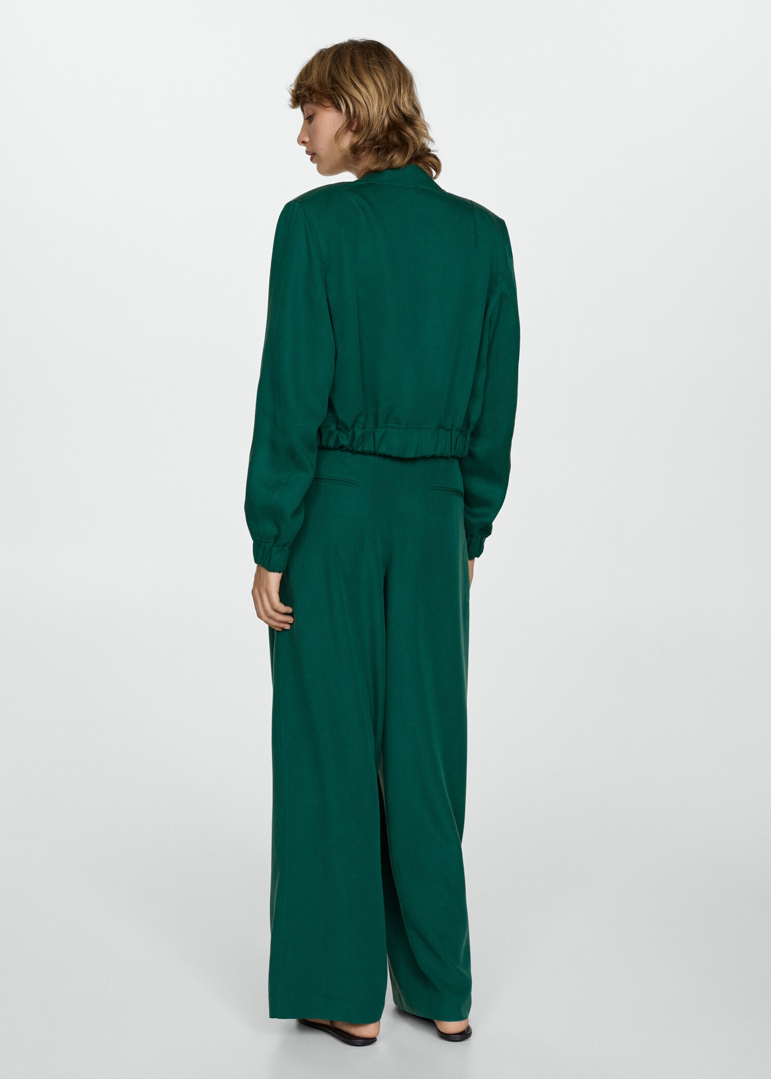 Lyocell trousers with belt - Reverse of the article