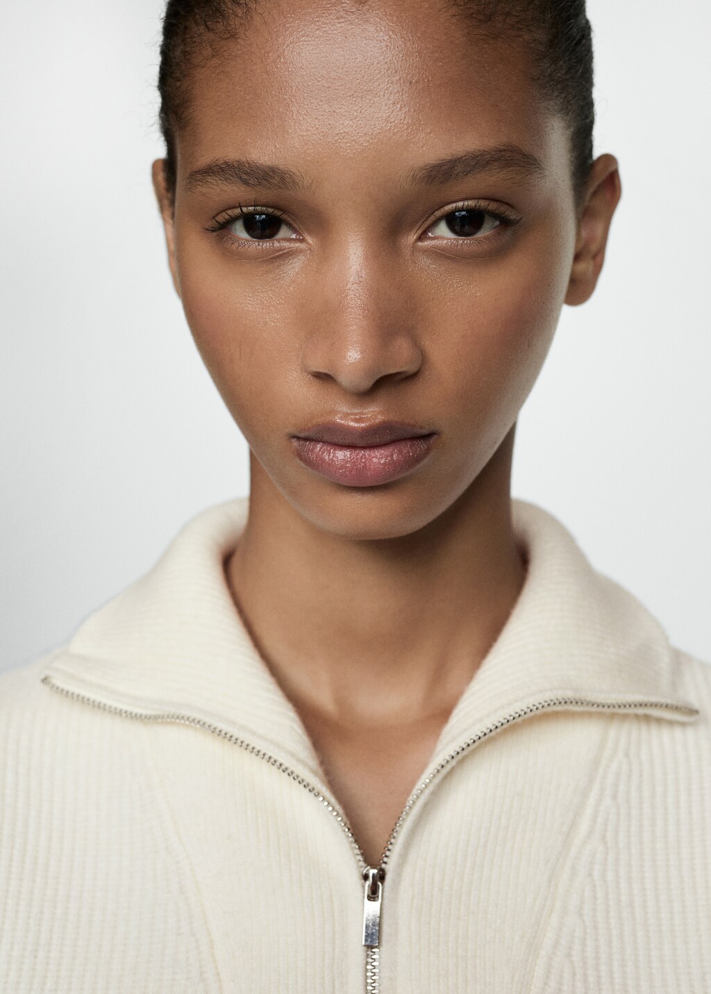 Knitted vest with zip - Women | MANGO OUTLET USA