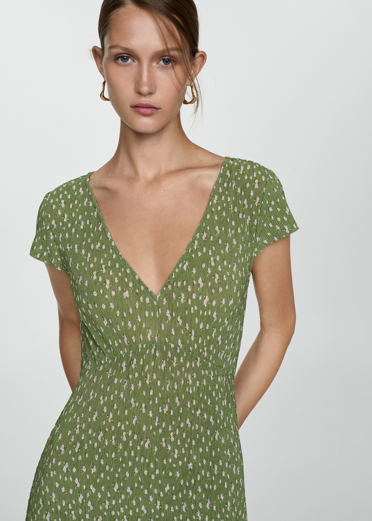 Vestido estampado textura - Plano medio