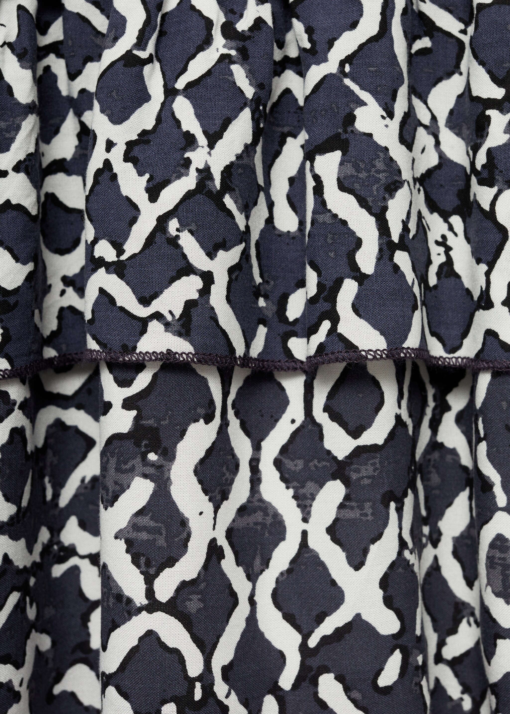 Gathered skirt with ruffles - Details of the article 0, Charcoal. Ref: 77084042-00.