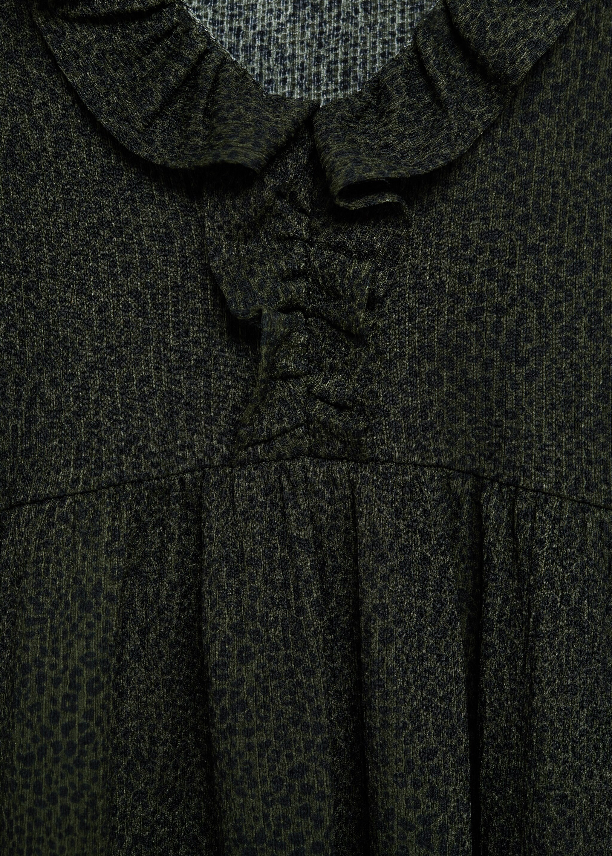 Ruched sleeve dress - Details of the article 8