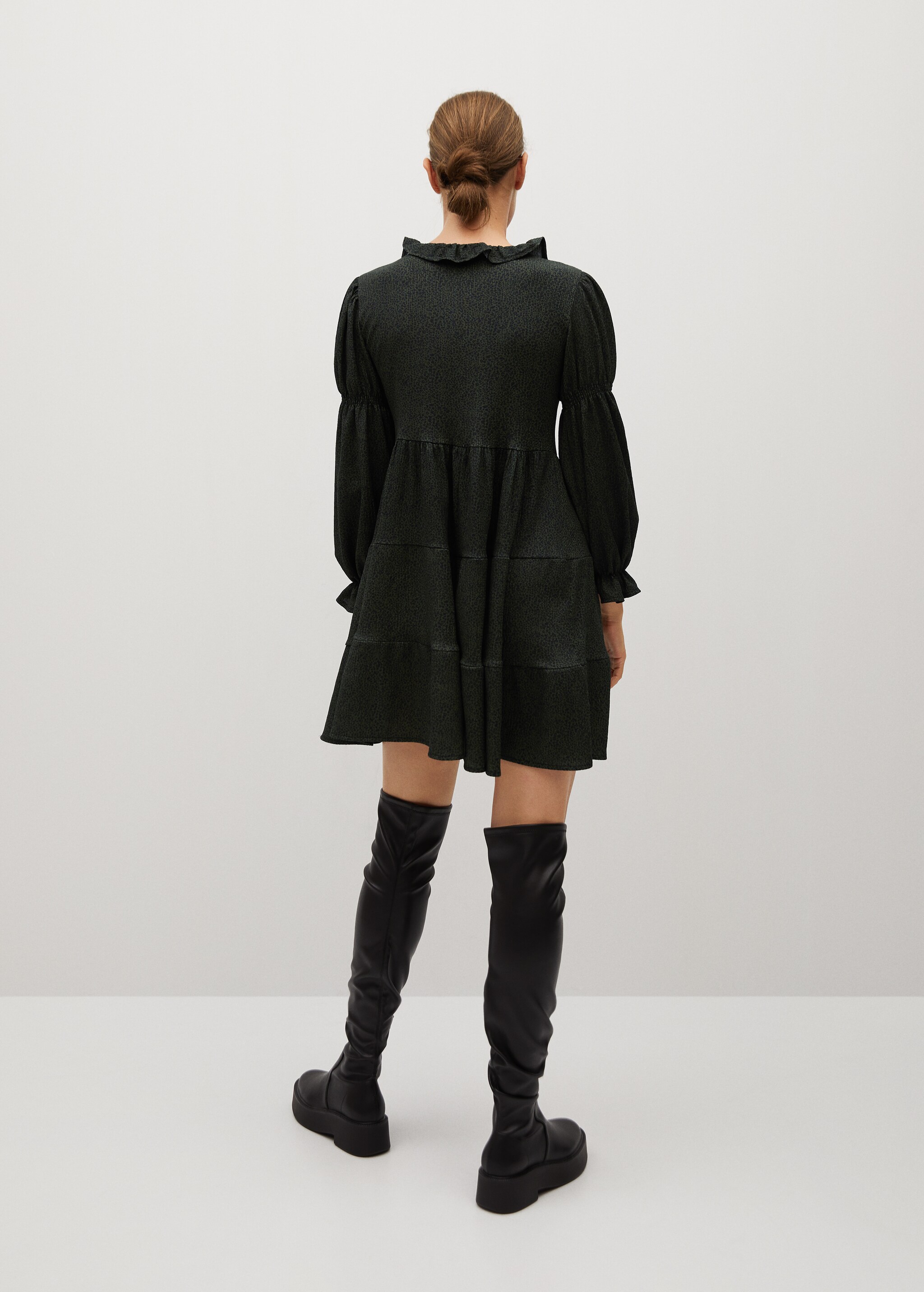 Ruched sleeve dress - Reverse of the article