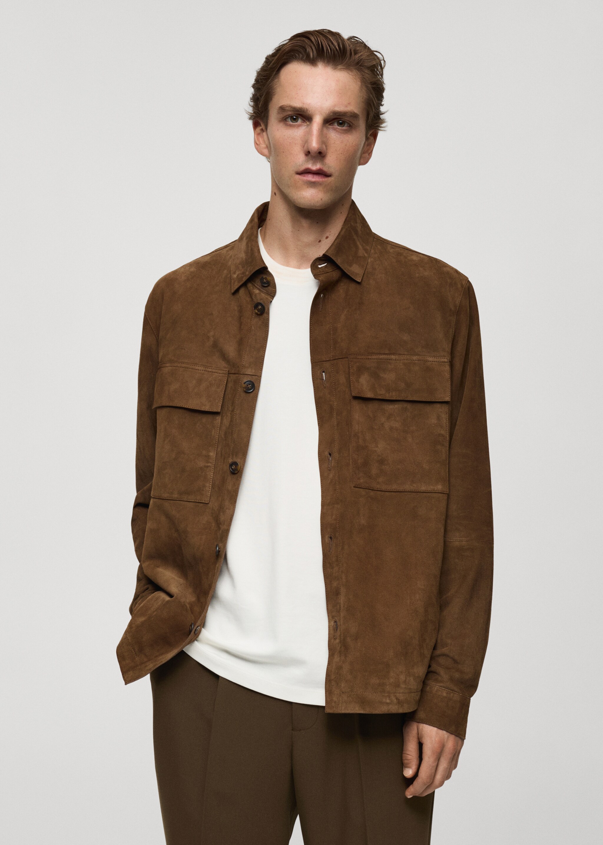 Overshirt aus 100 % Wildleder mit Taschen - Mittlere Ansicht, Tobacco-Braun. Ref: 77084432-00.