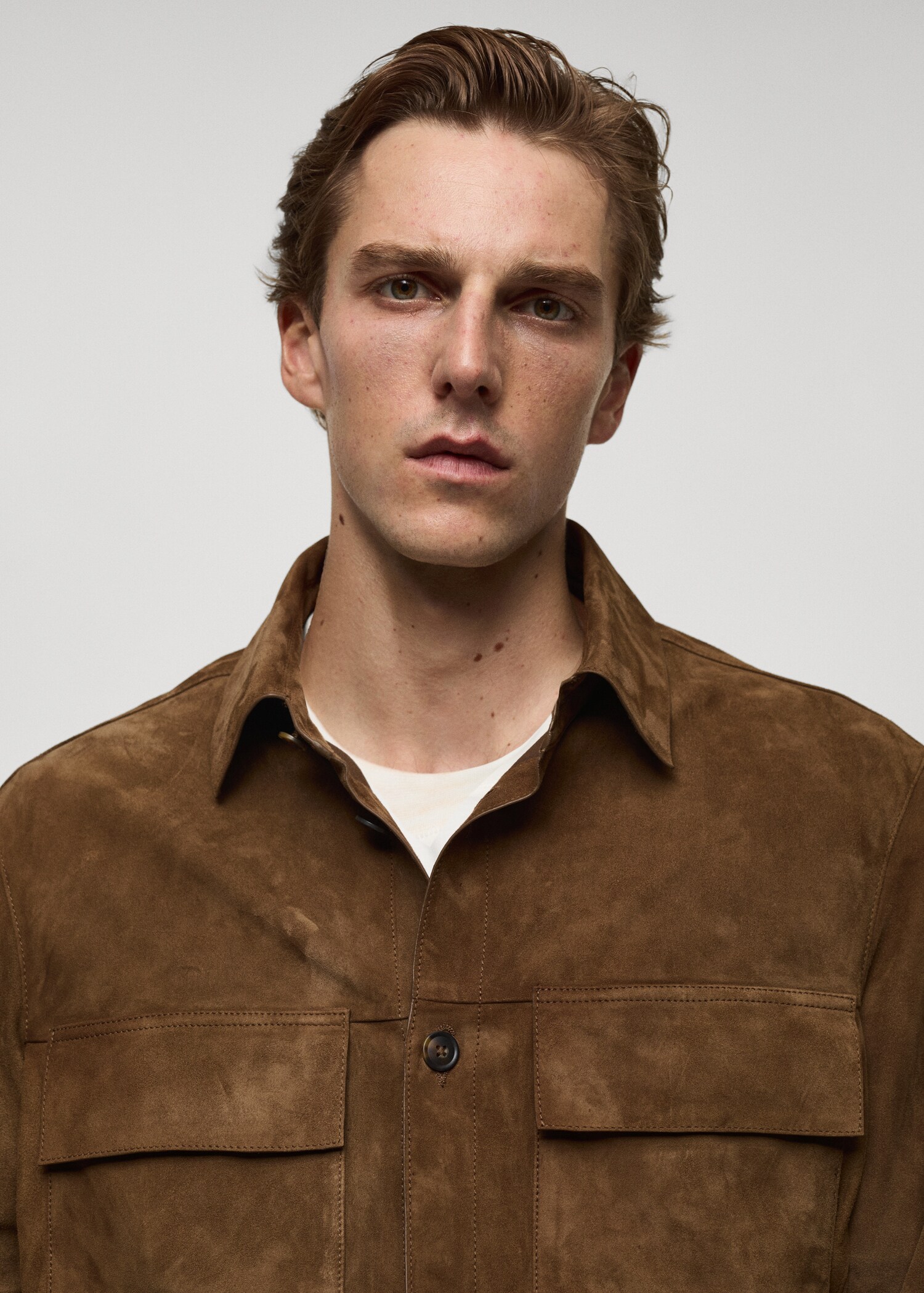 Overshirt aus 100 % Wildleder mit Taschen - Detail des Artikels 1