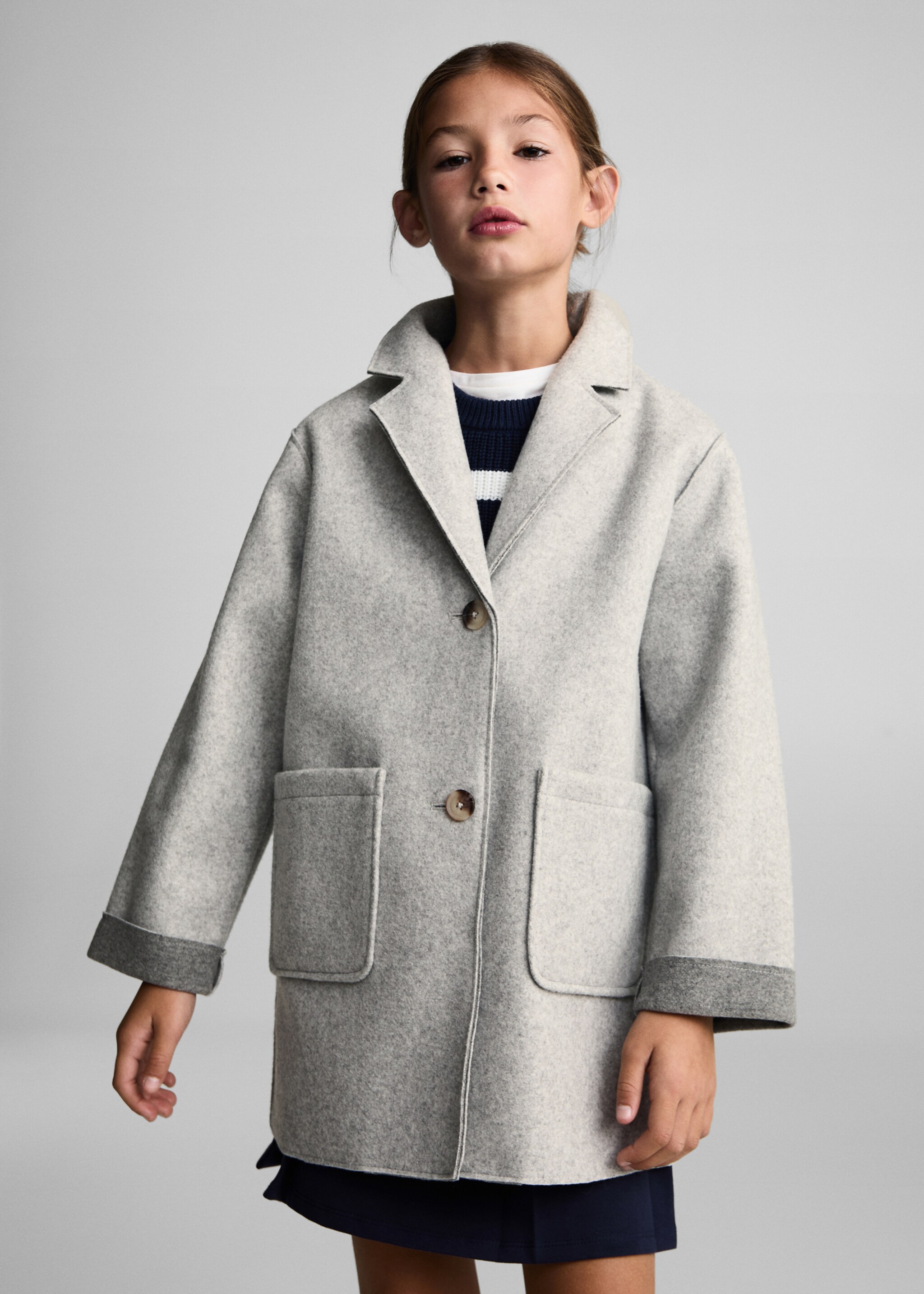 Manteau drap de laine poches - Plan moyen, Gris. Ref: 77084440-00.