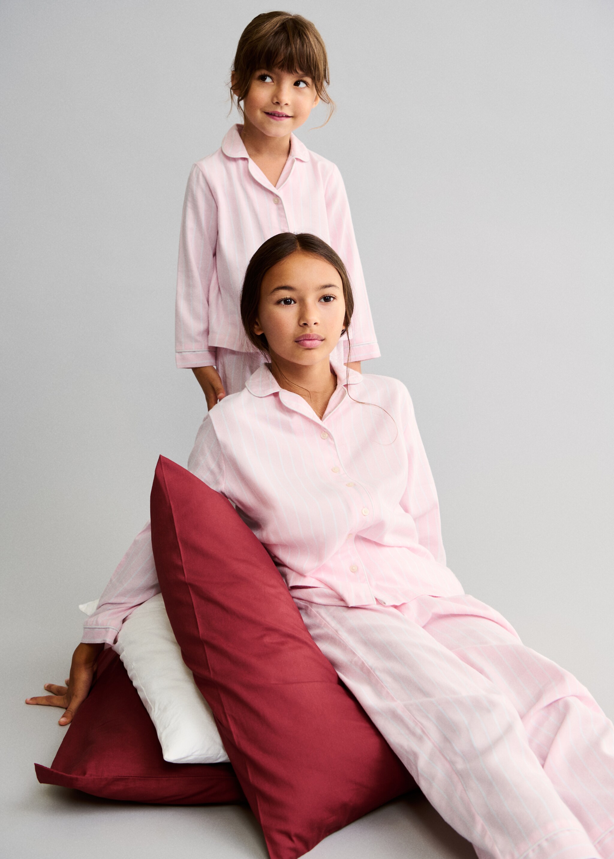 Striped long pyjamas - Details of the article 6