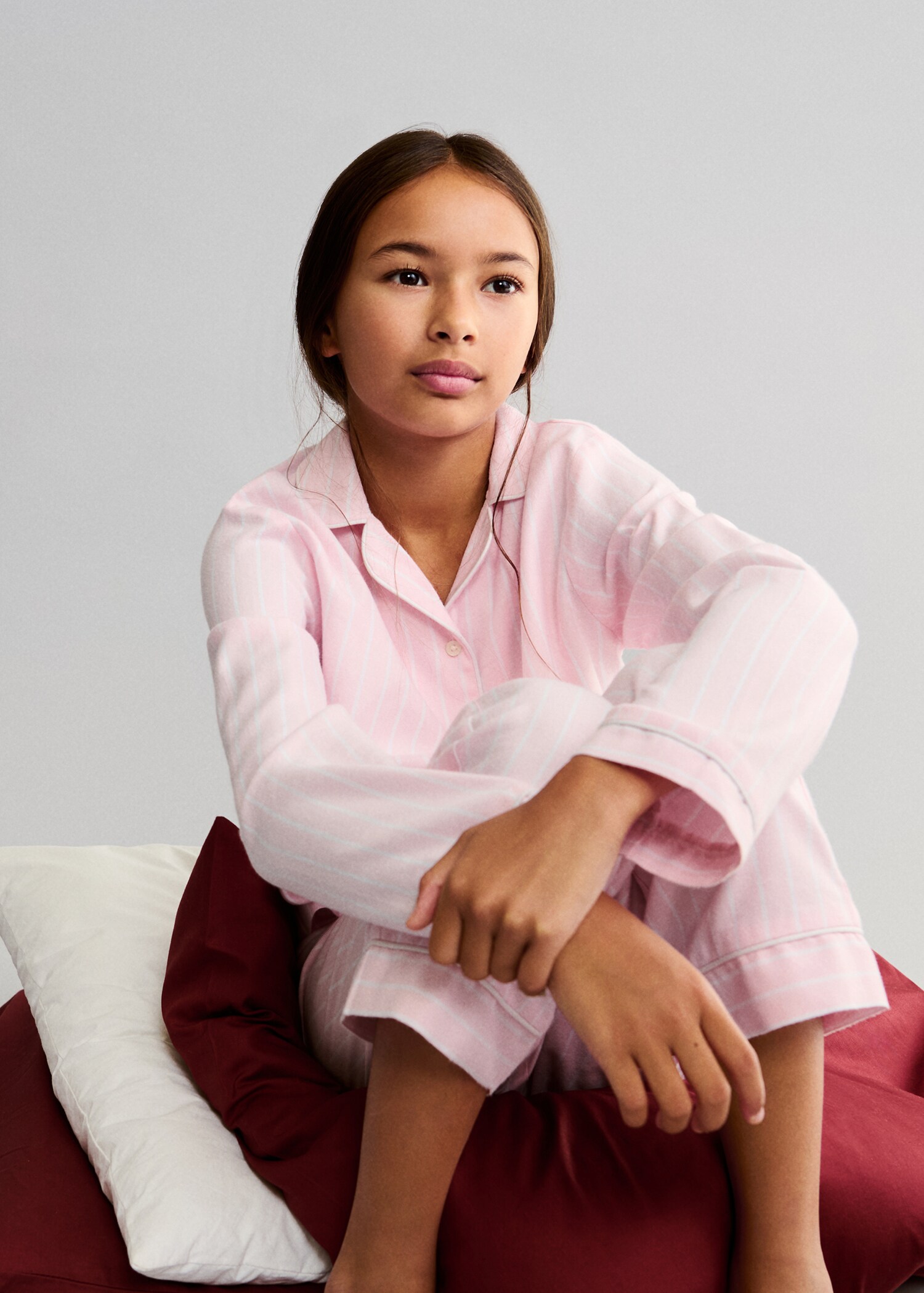 Striped long pyjamas - Details of the article 7