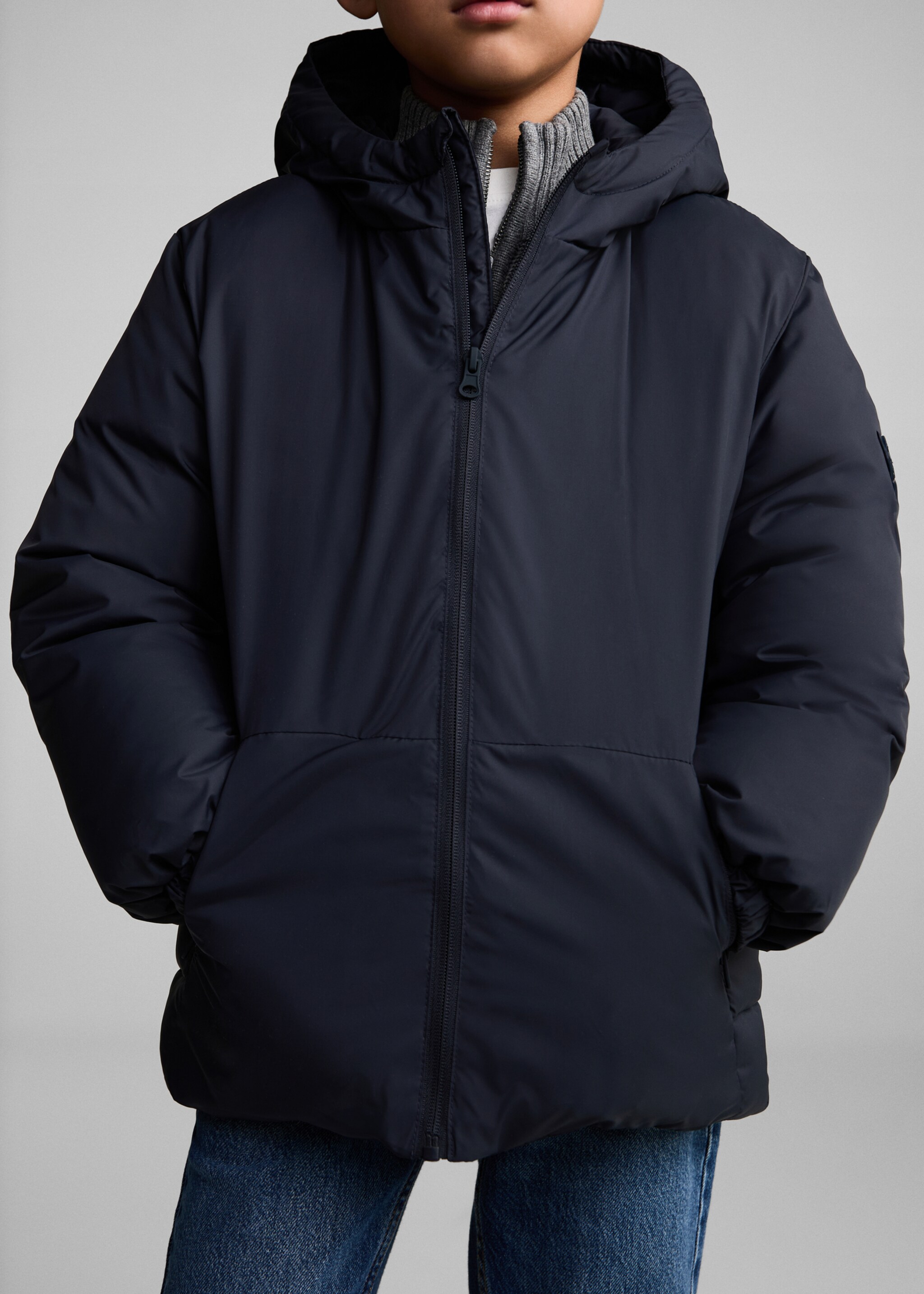 Water-repellent hood puffer coat - Details of the article 6, Dark Navy. Ref: 77084758-00.