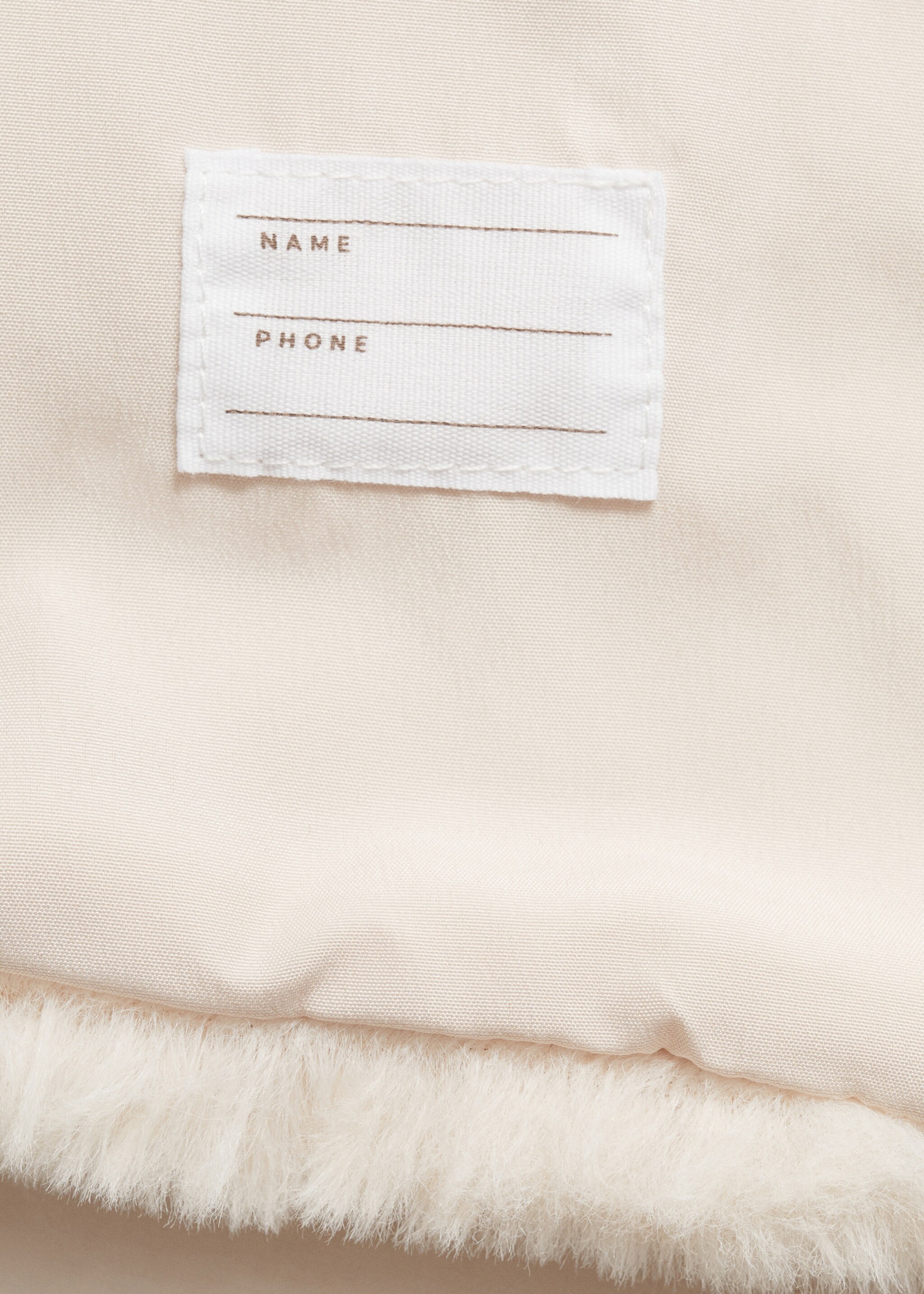 Fur-effect gilet with pockets - Details of the article 0, Ecru. Ref: 77084759-00.