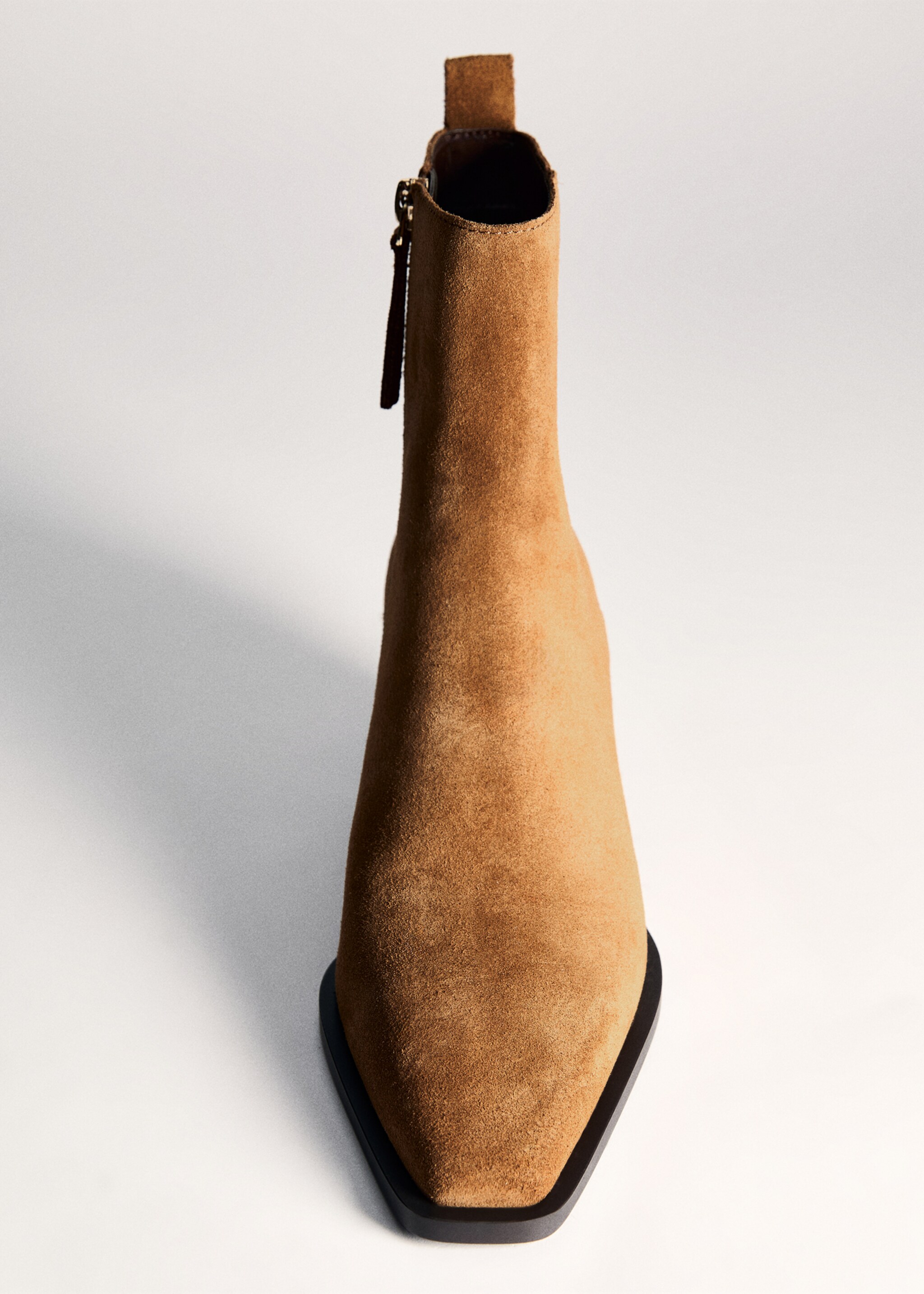 Heel suede ankle boot - Details of the article 5, Medium Brown. Ref: 77084761-00.