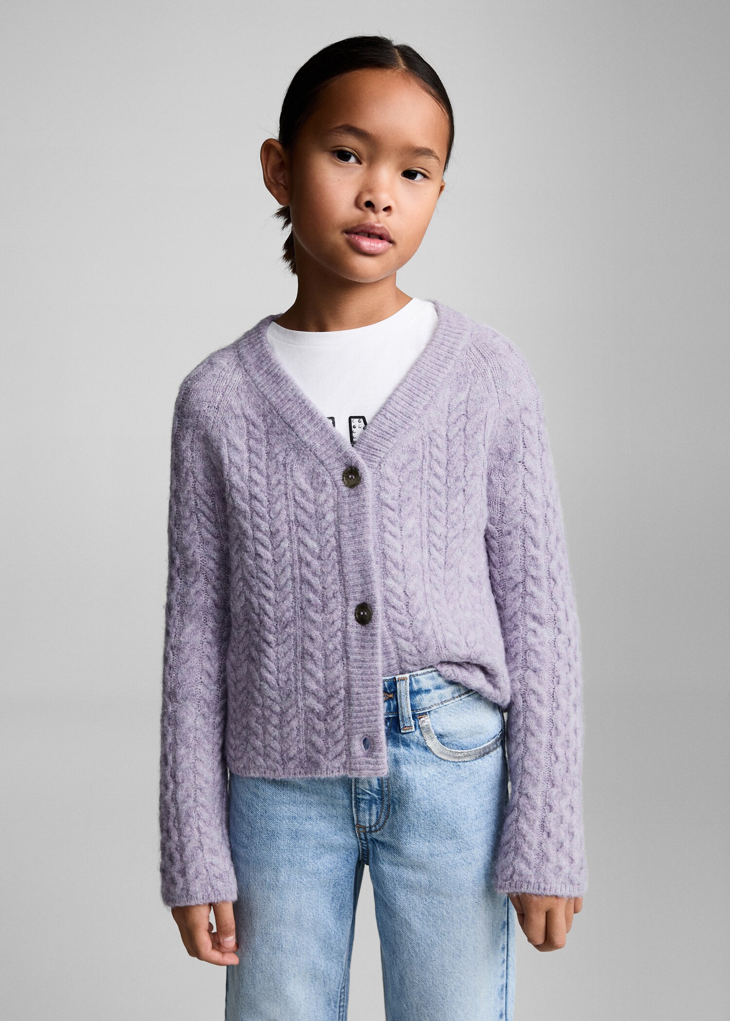 Cardigan mit Zopfmuster - Mittlere Ansicht