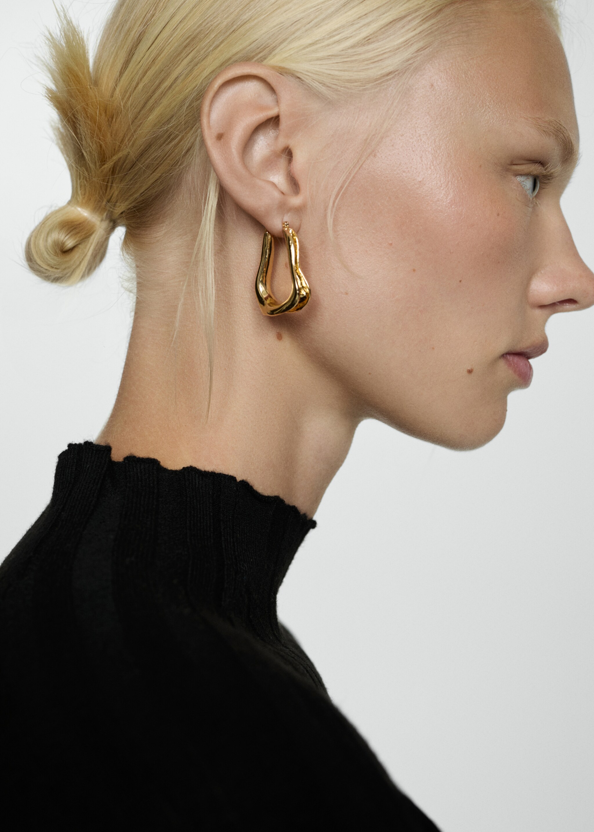 Žebrované šaty s límcem perkins - Detail zboží 1, Černá. Ref: 77085645-00.