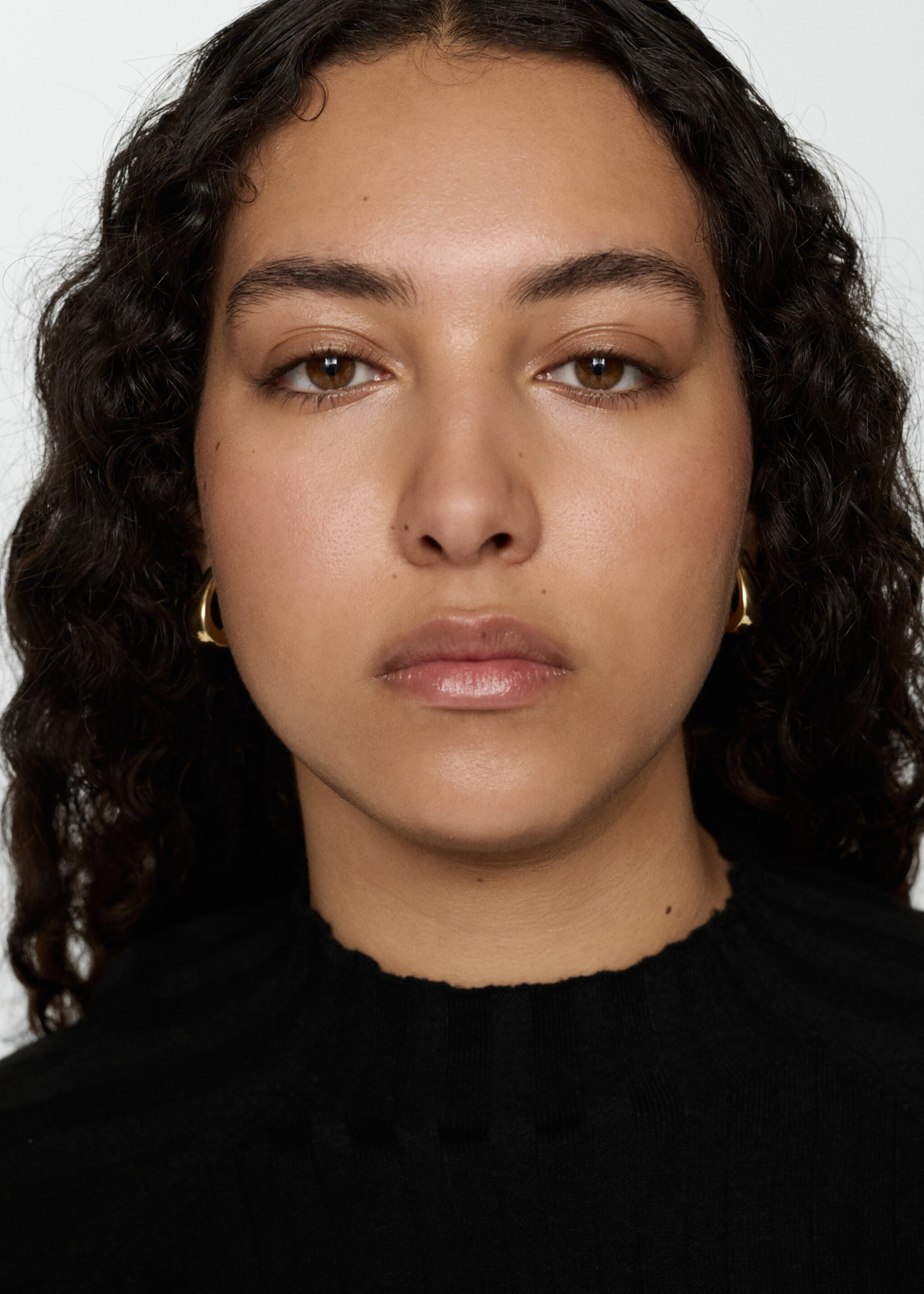 Žebrované šaty s límcem perkins - Detail zboží 4, Černá. Ref: 77085645-00.