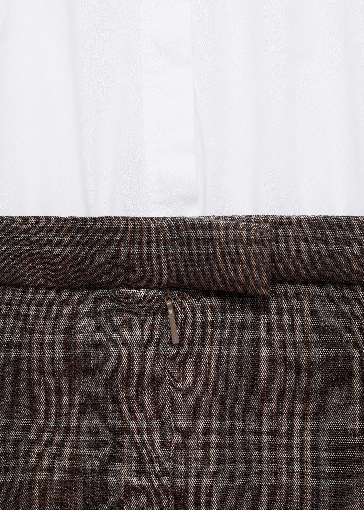 Short combined dress - Details of the article 0