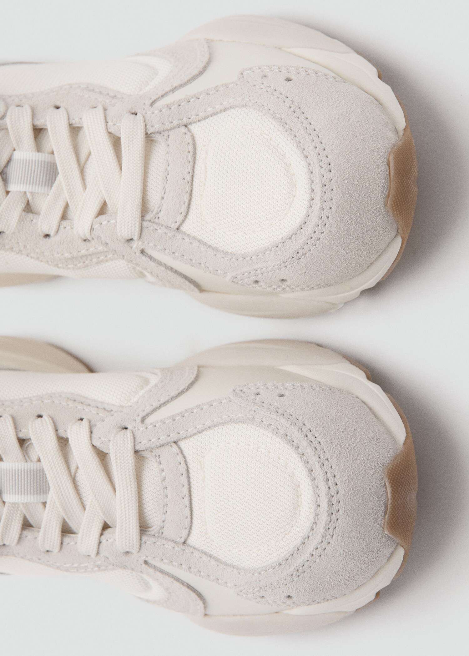 Sport shoe uniplot - Details of the article 3